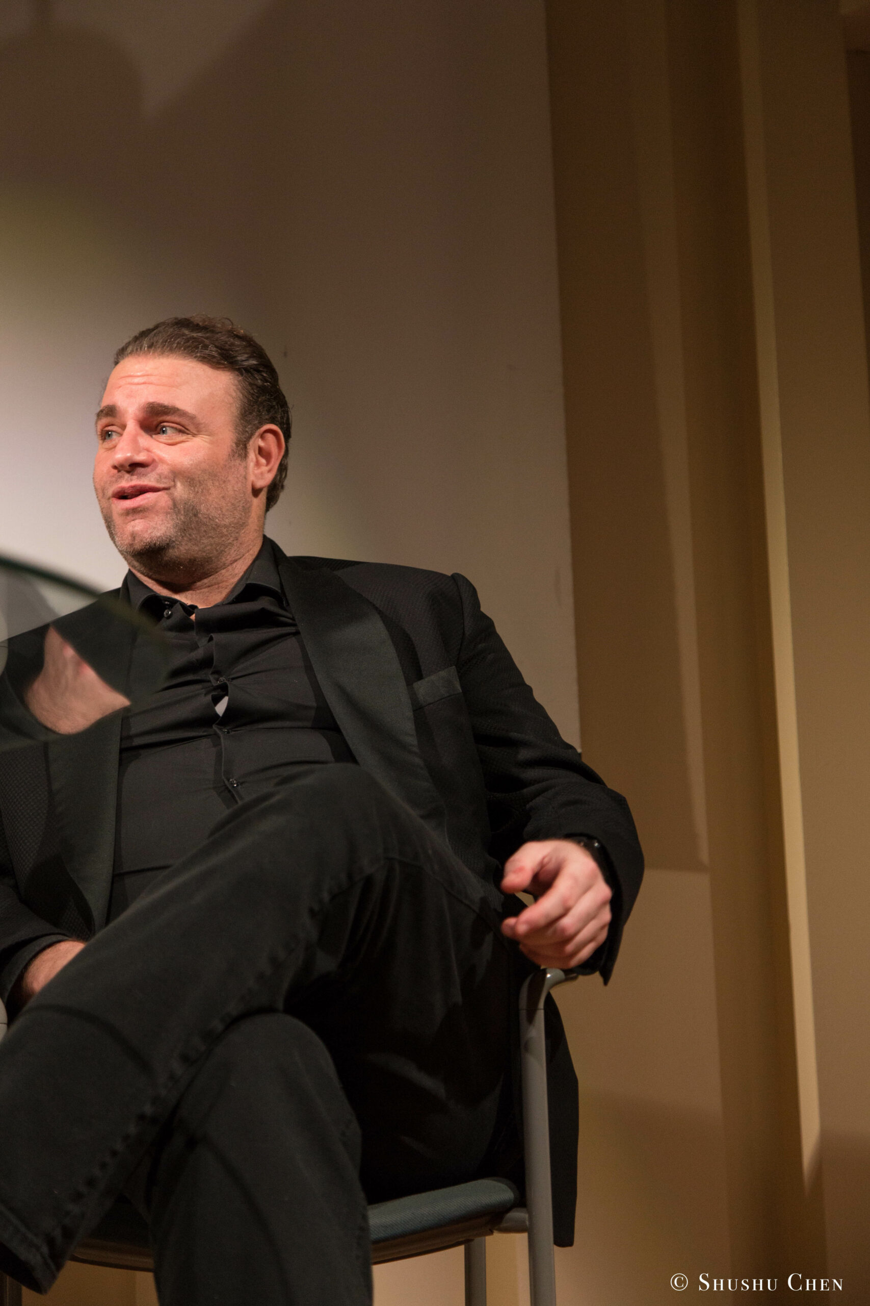speaker-smiling-from-adventures-in-italian-opera-joseph-calleja-at-casa-italiana