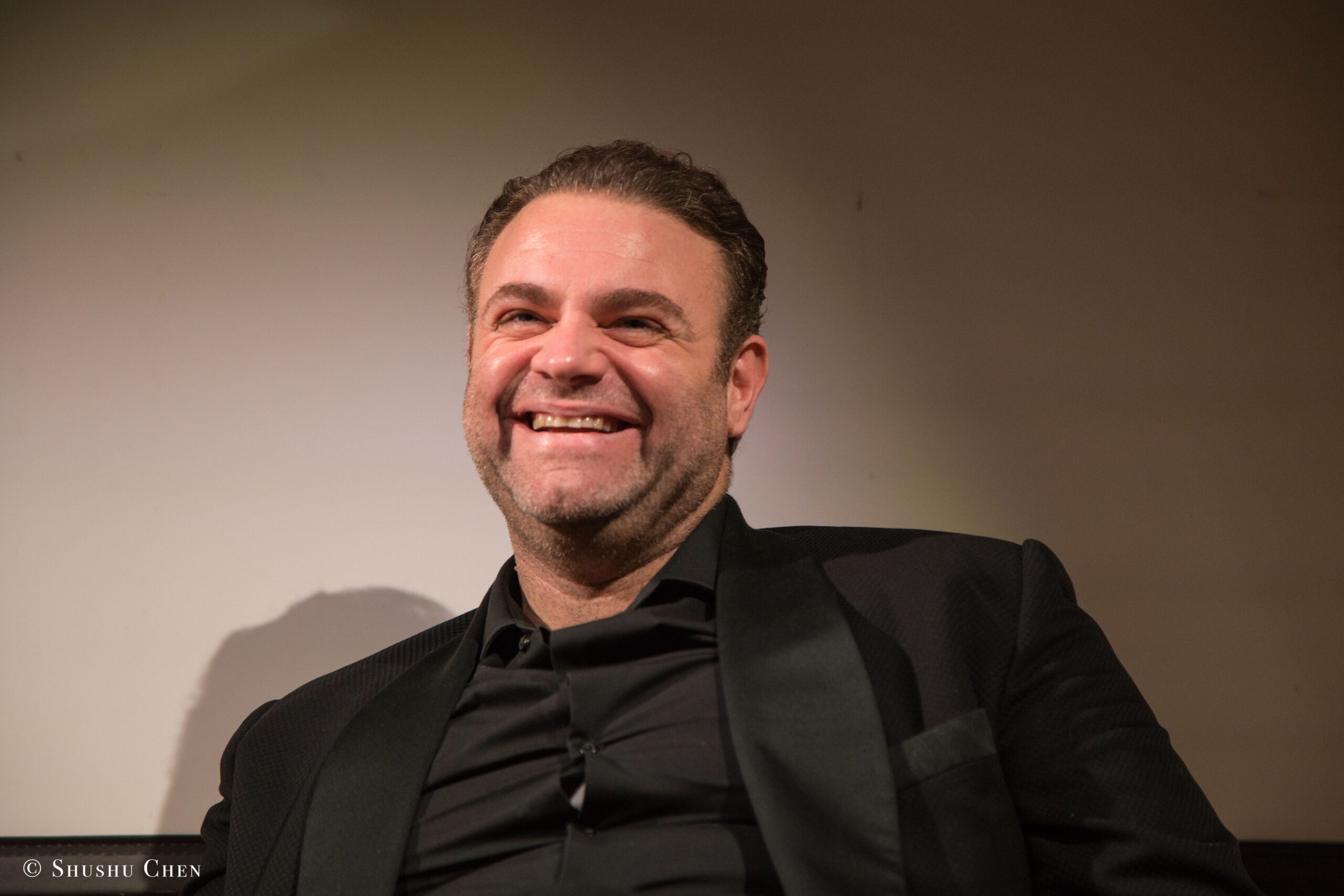 speaker-smiling-from-adventures-in-italian-opera-joseph-calleja-at-casa-italiana