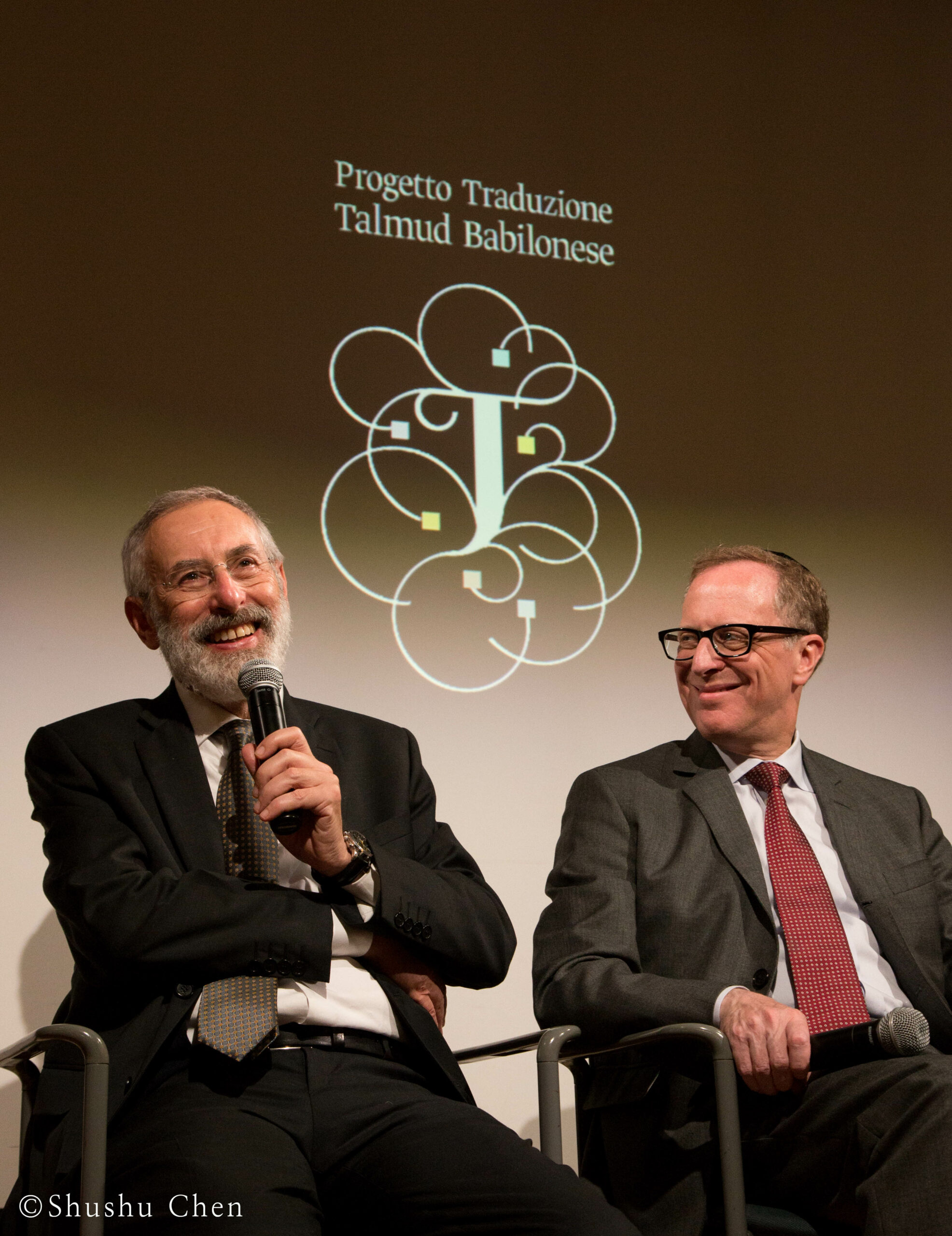speaker-smiling-from-panel-the-babylonian-talmud-translation-project-at-casa-italiana