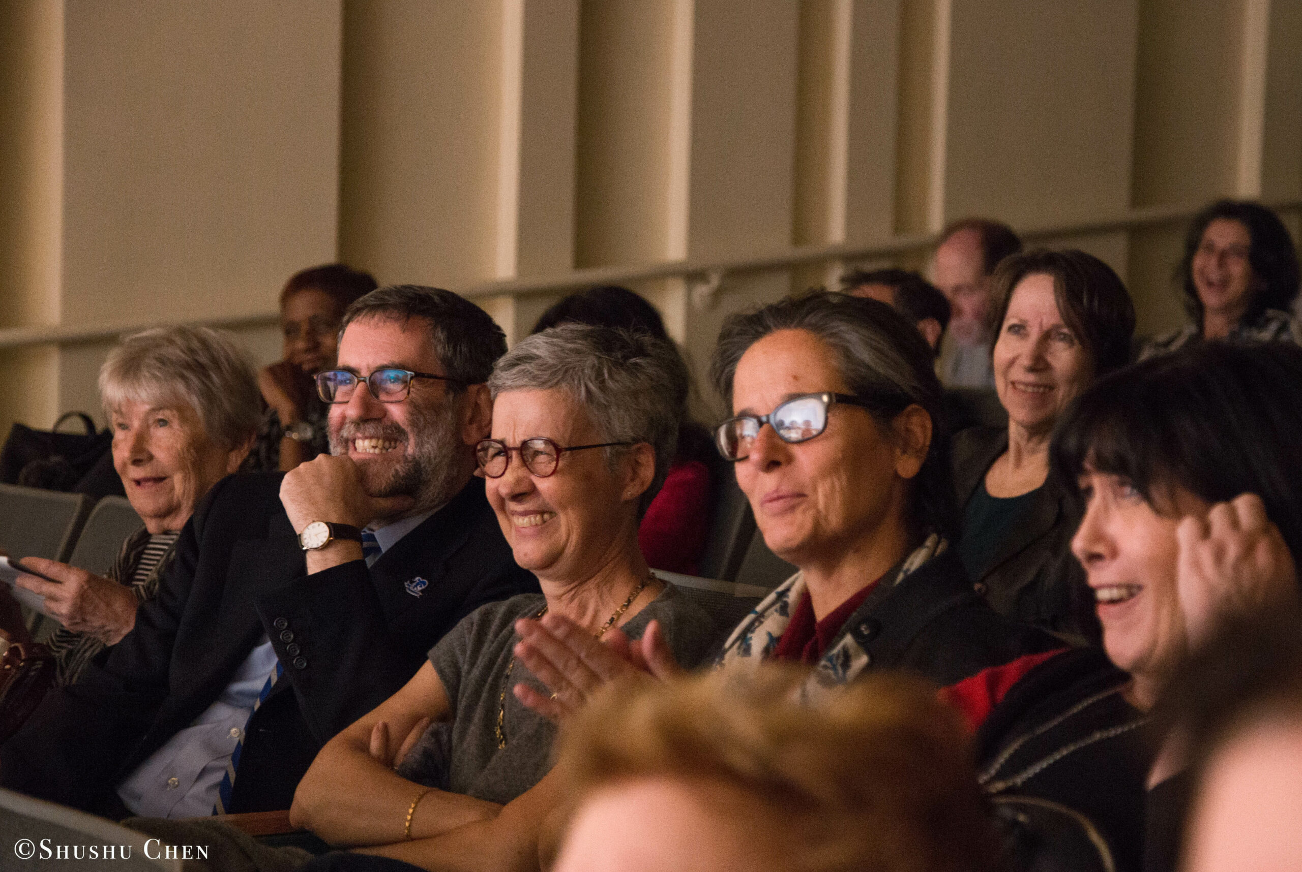 spectators-smiling-from-italy-on-screen-today-screenings-tribute-to-dario-fo-at-casa-italiana