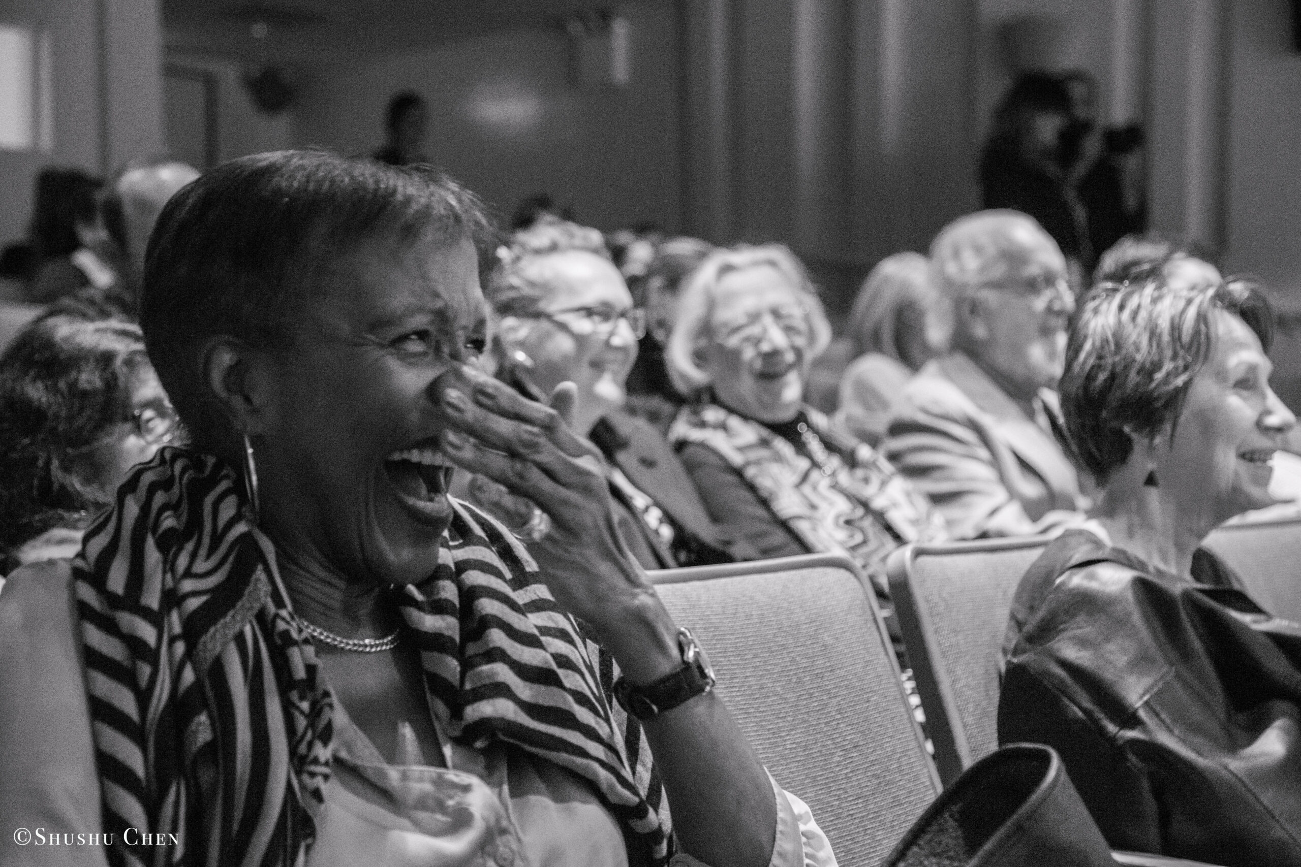 spectators-smiling-from-italy-on-screen-today-screenings-tribute-to-dario-fo-at-casa-italiana