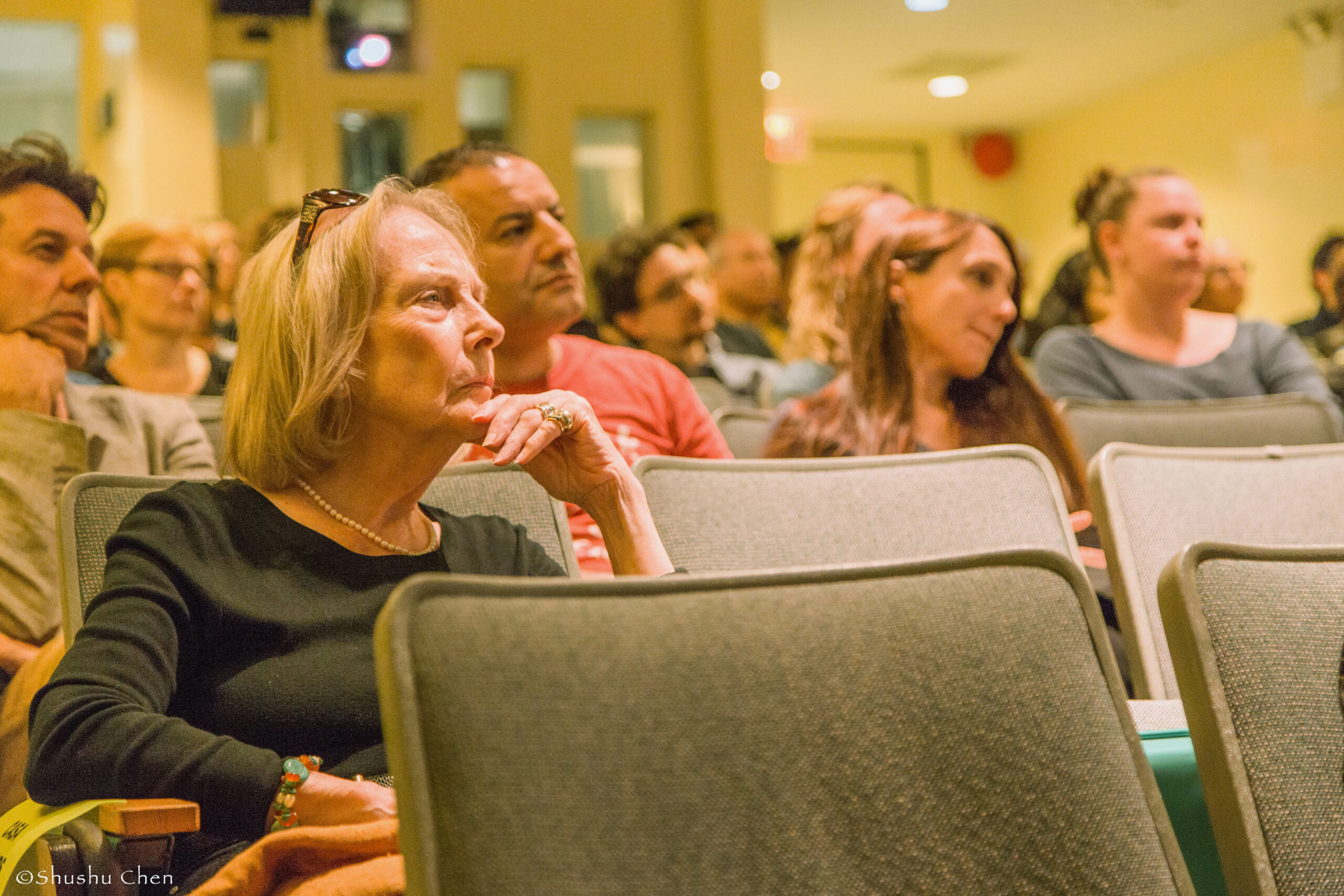 spectators-from-panel-discussion-roma-migrations-at-casa-italiana