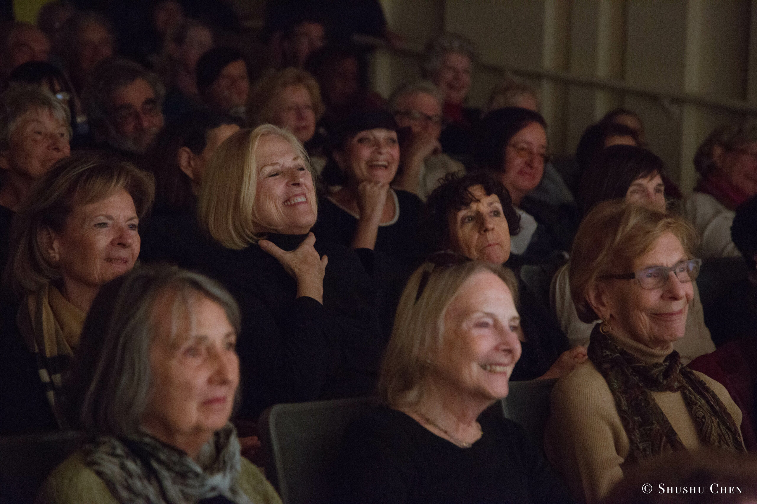 spectators-smiling-from-adventures-in-italian-opera-joseph-calleja-at-casa-italiana