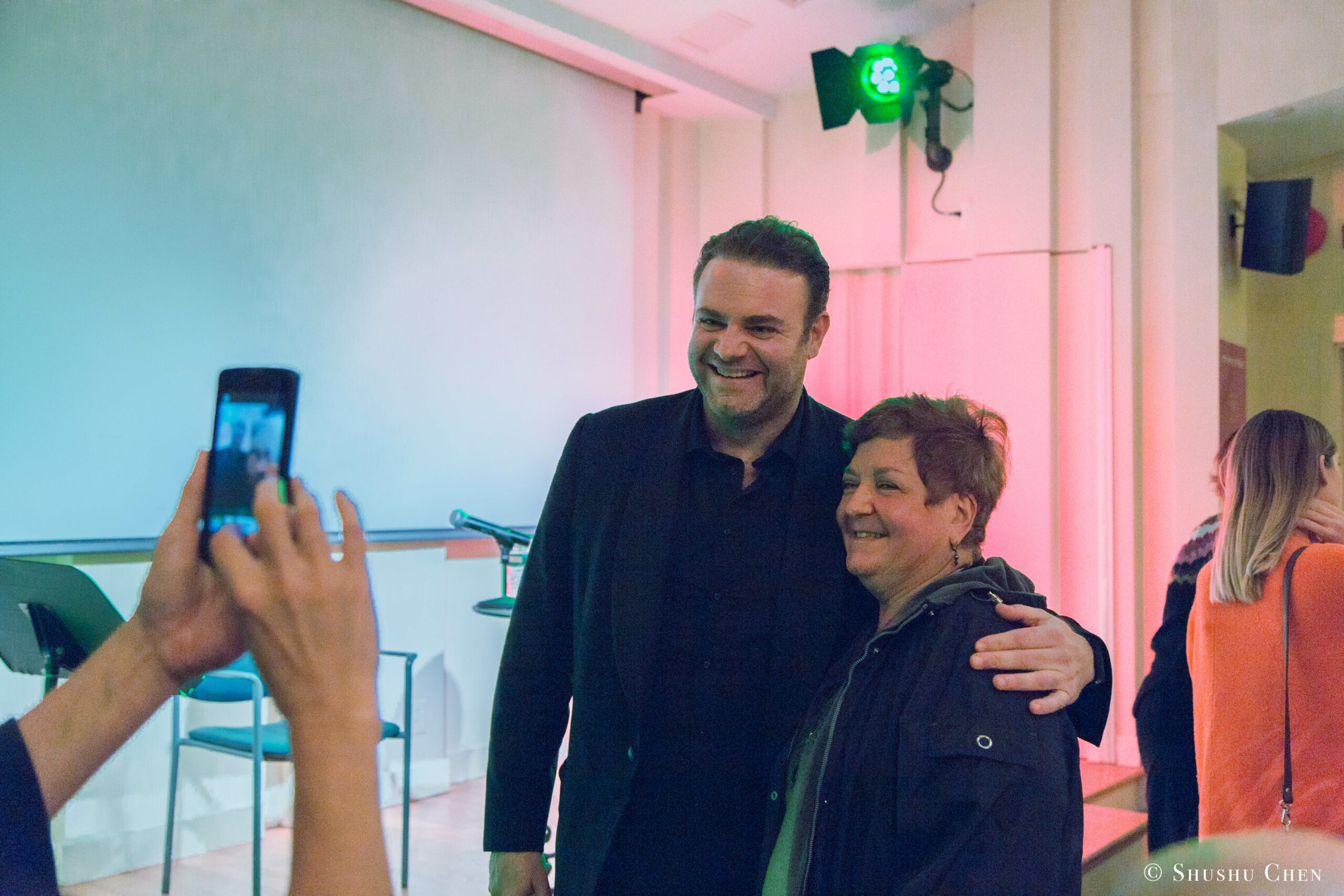 speaker-smiling-with-guests-from-adventures-in-italian-opera-joseph-calleja-at-casa-italiana