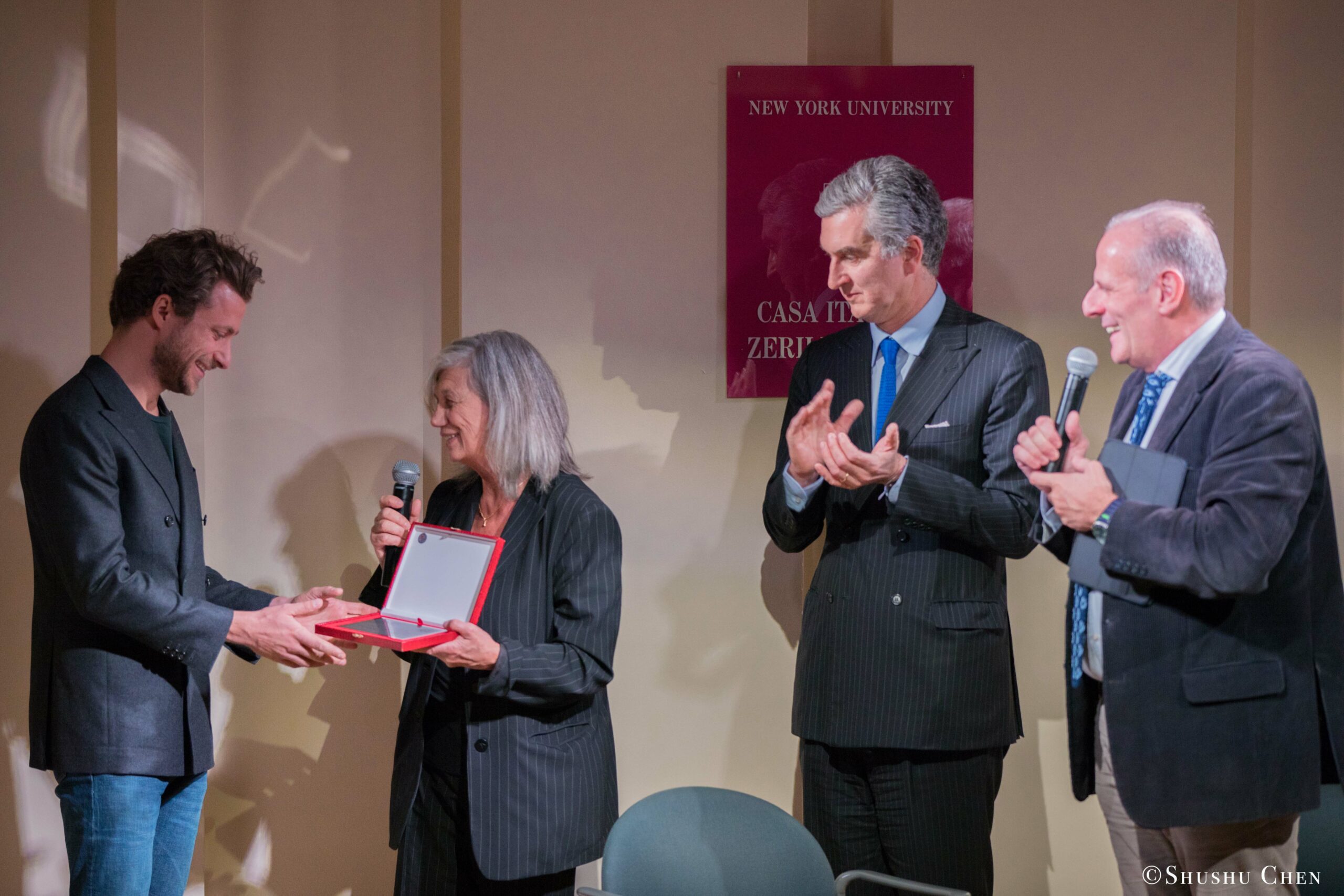 speaker-being-awarded-from-nice-2017-screening-of-franca-at-casa-italiana