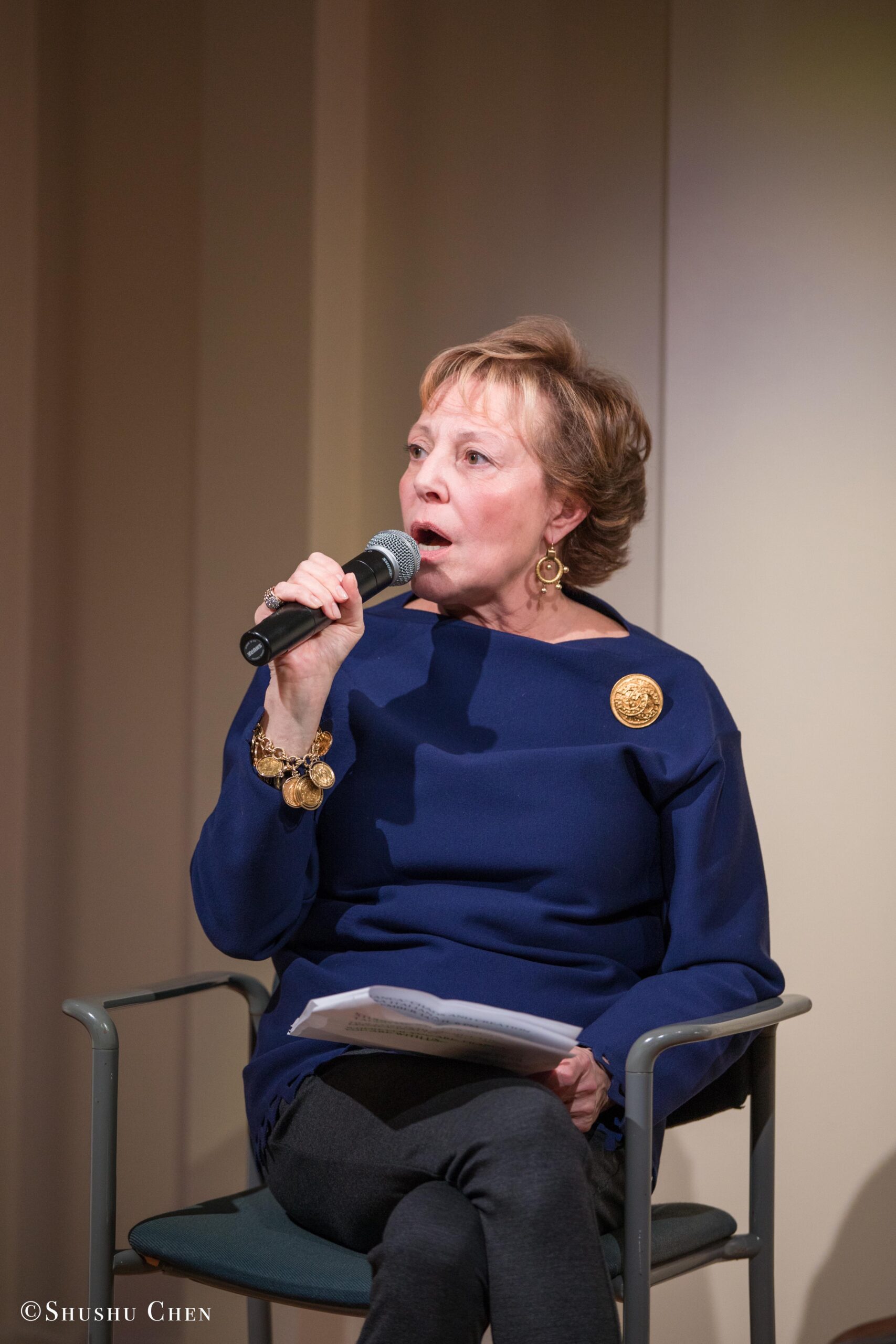 speaker-talking-from-nice-2017-screening-of-franca-at-casa-italiana