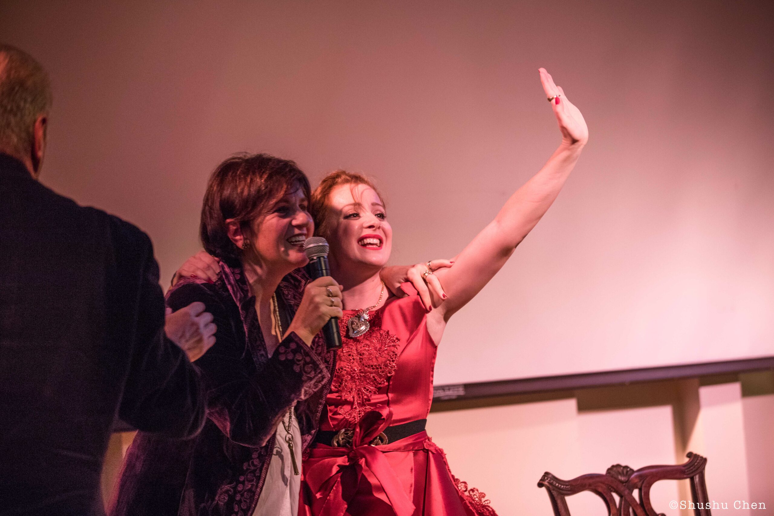 artist-talking-from-concert-in-the-musical-wonderland-of-alessandra-at-casa-italiana