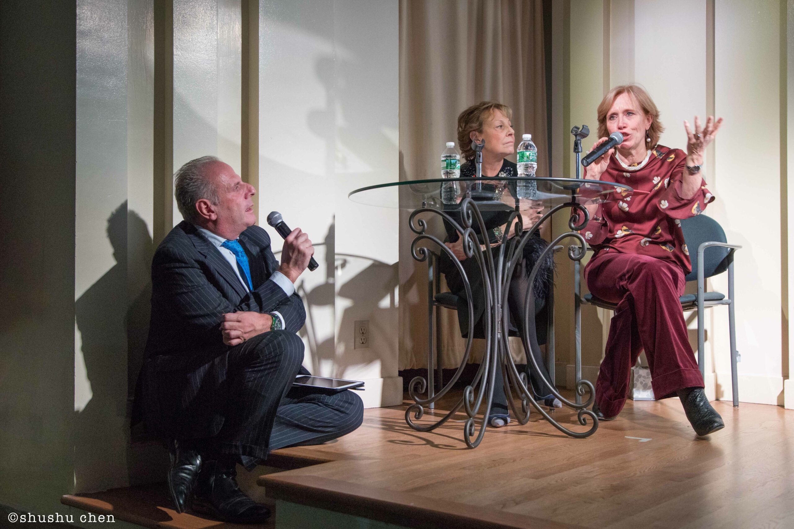 stefano-and-speaker-talking-from-addressing-style-mascagni-at-casa-italiana