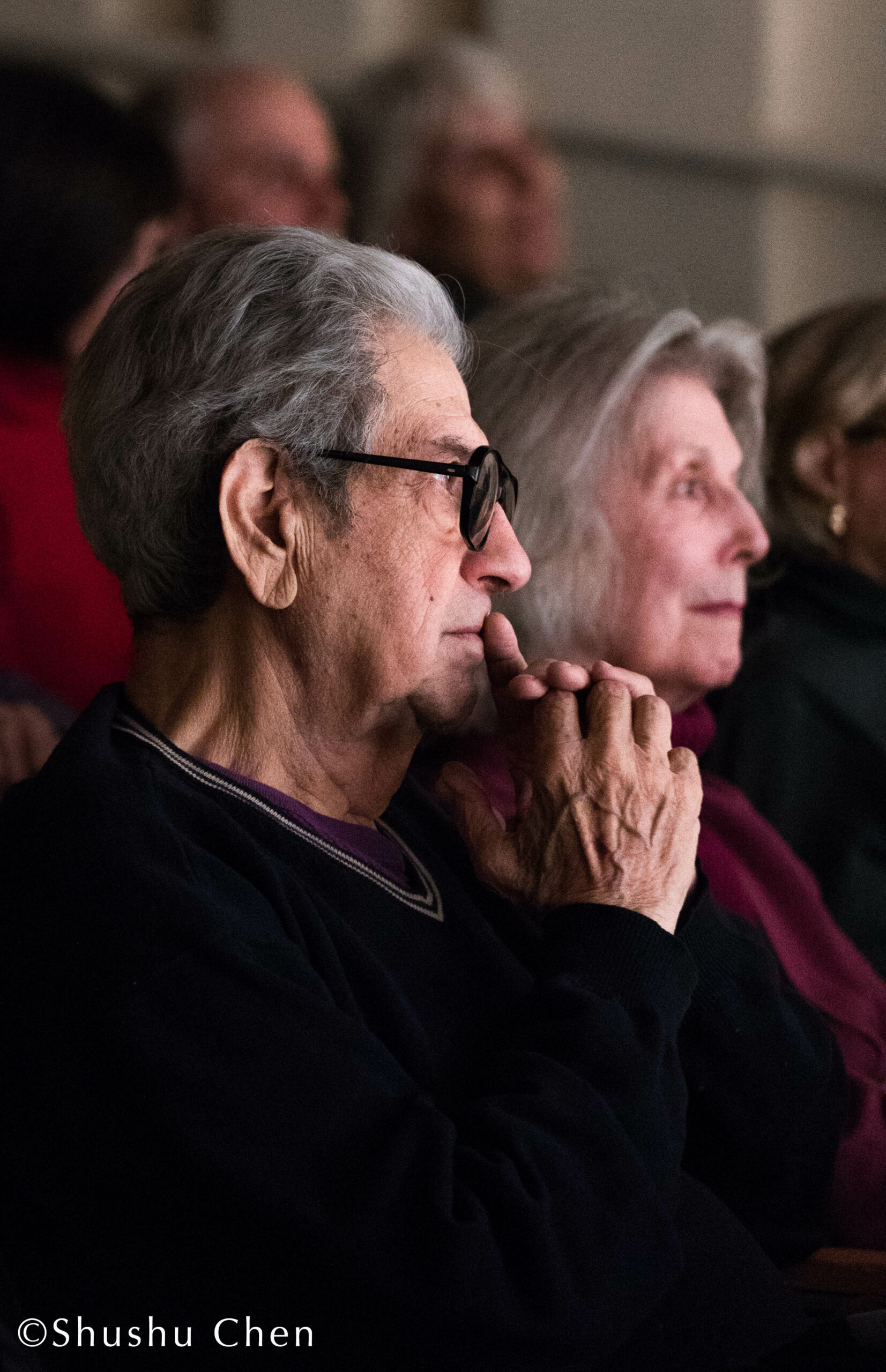 spectators-from-adventures-in-italian-opera-gerald-finley-at-casa-italiana