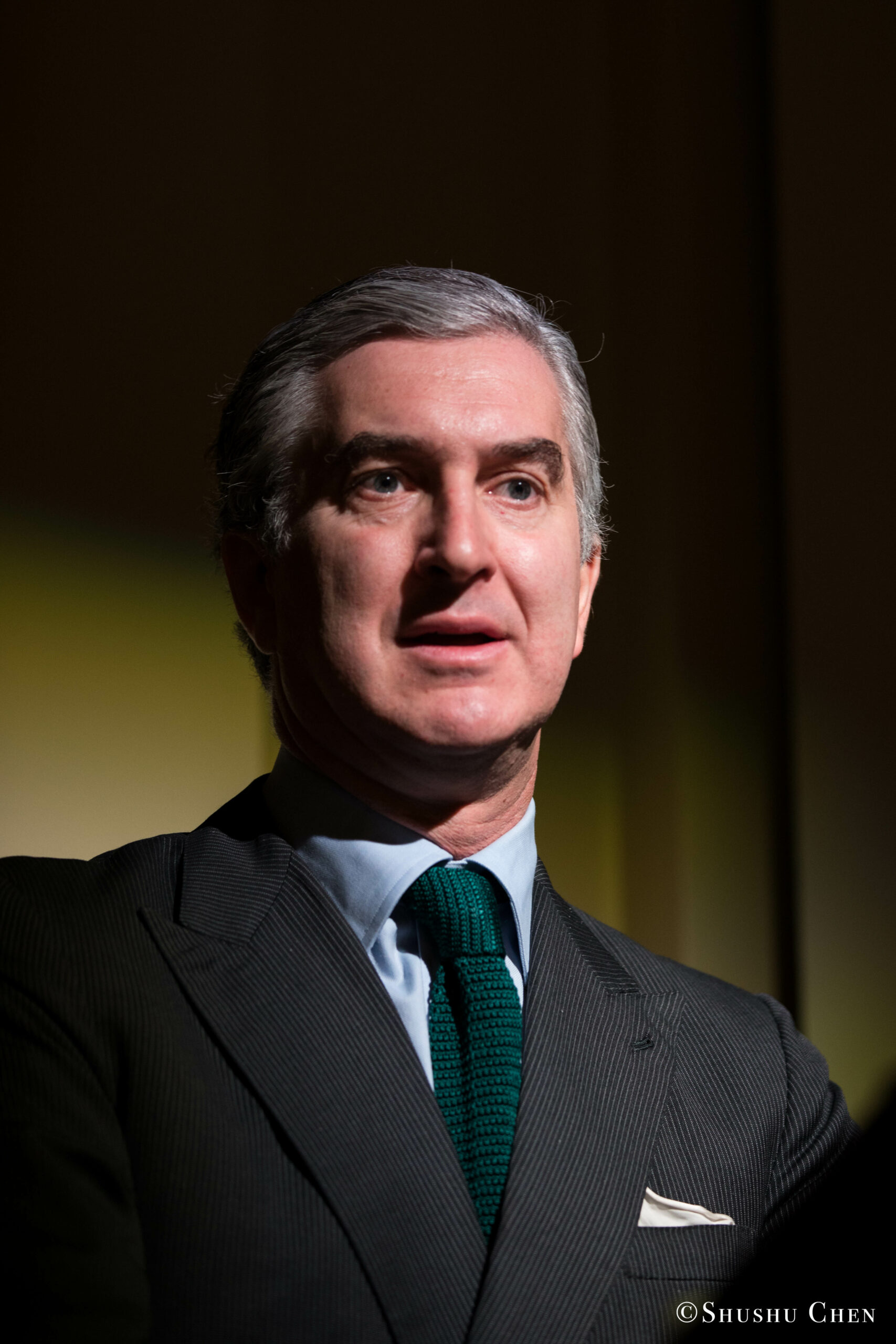 speaker-talking-from-seminar-global-interdependence-and-the-crisis-of-democracy-at-casa-italiana