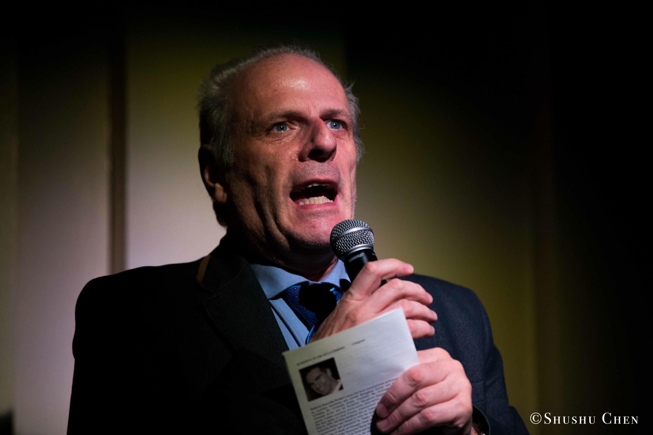 stefano-talking-from-concert-an-evening-with-piano-music-of-roberto-scarcella-perino-at-casa-italiana