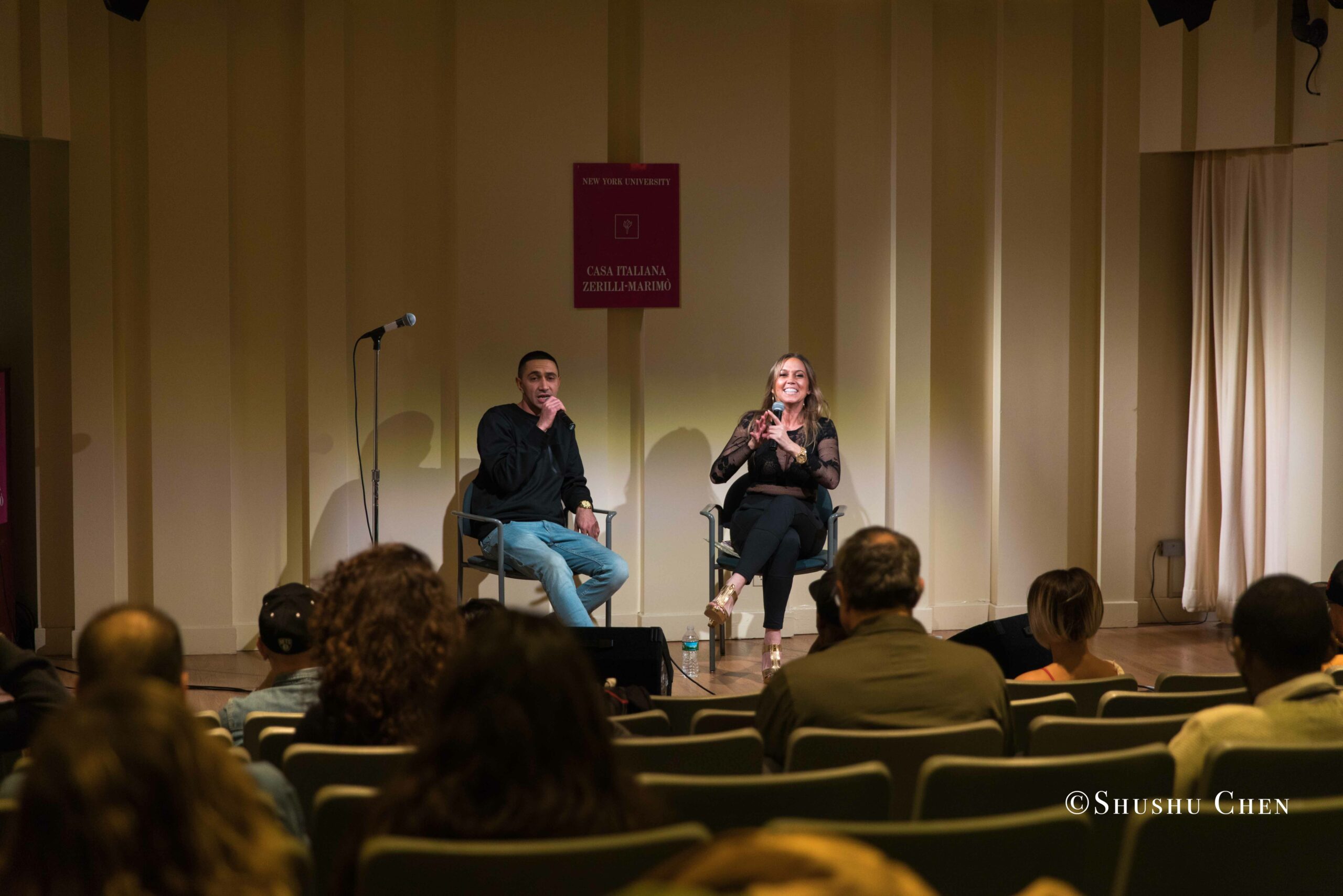 artists-smiling-from-book-presentation-and-performance-vivo-per-questo-at-casa-italiana