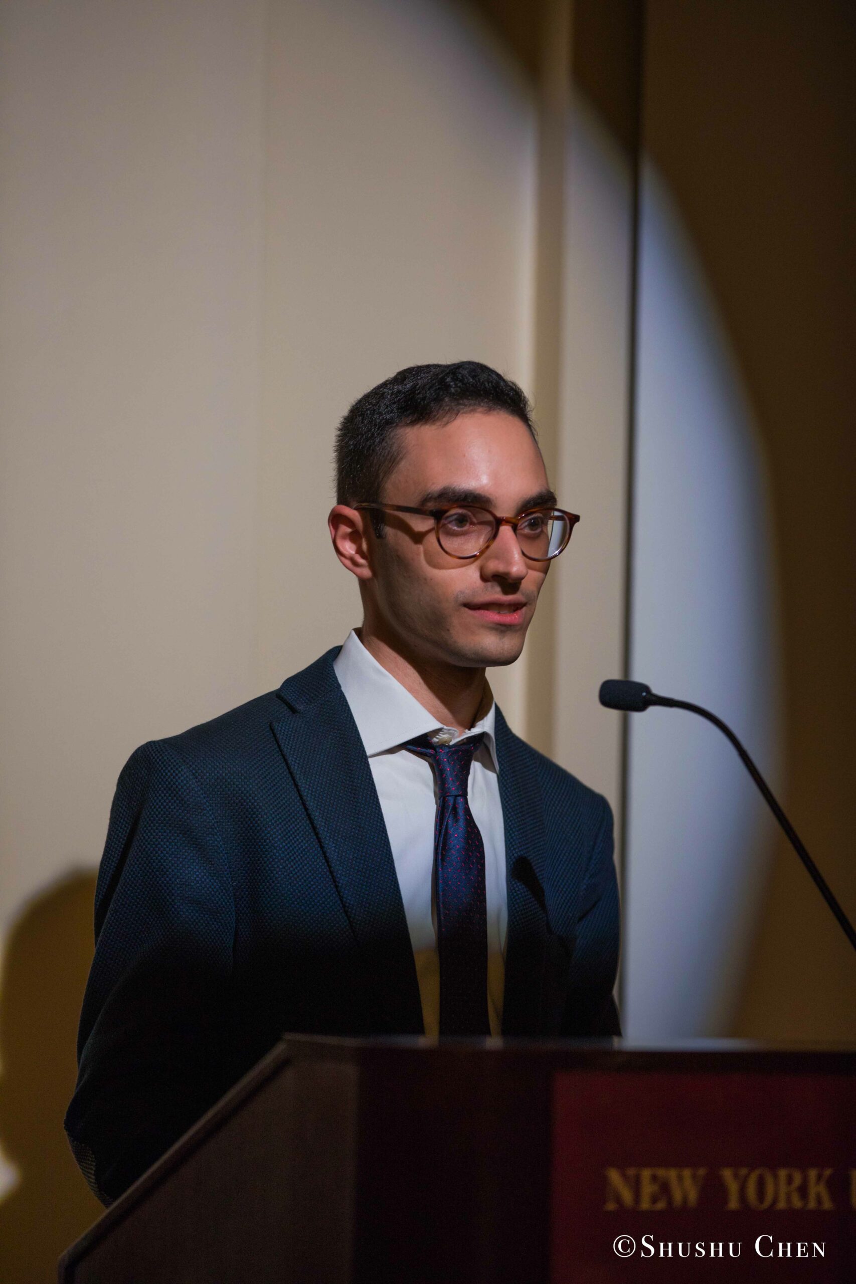 author-talking-from-book-presentation-grandangolo-at-casa-italiana