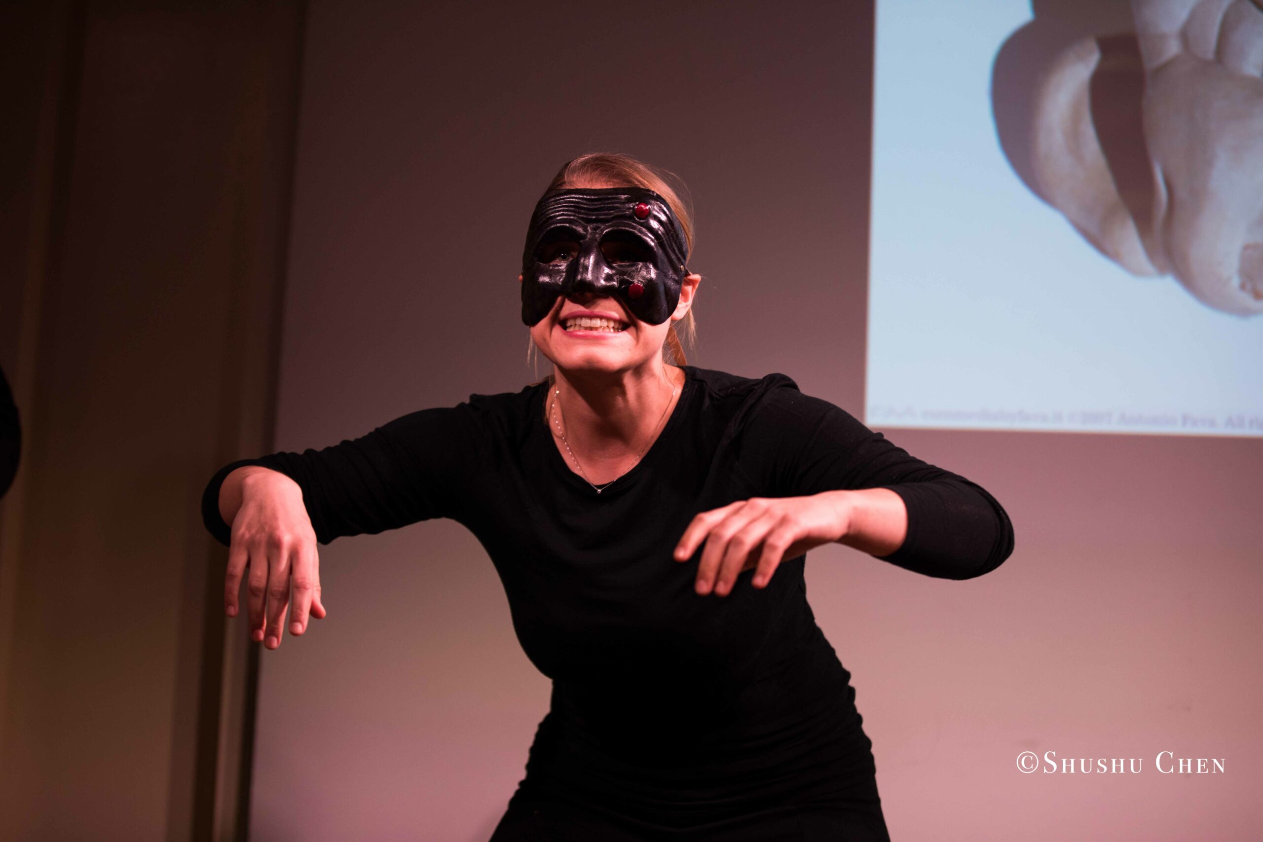 artist-performing-from-on-the-italian-stage-comedy-at-casa-italiana