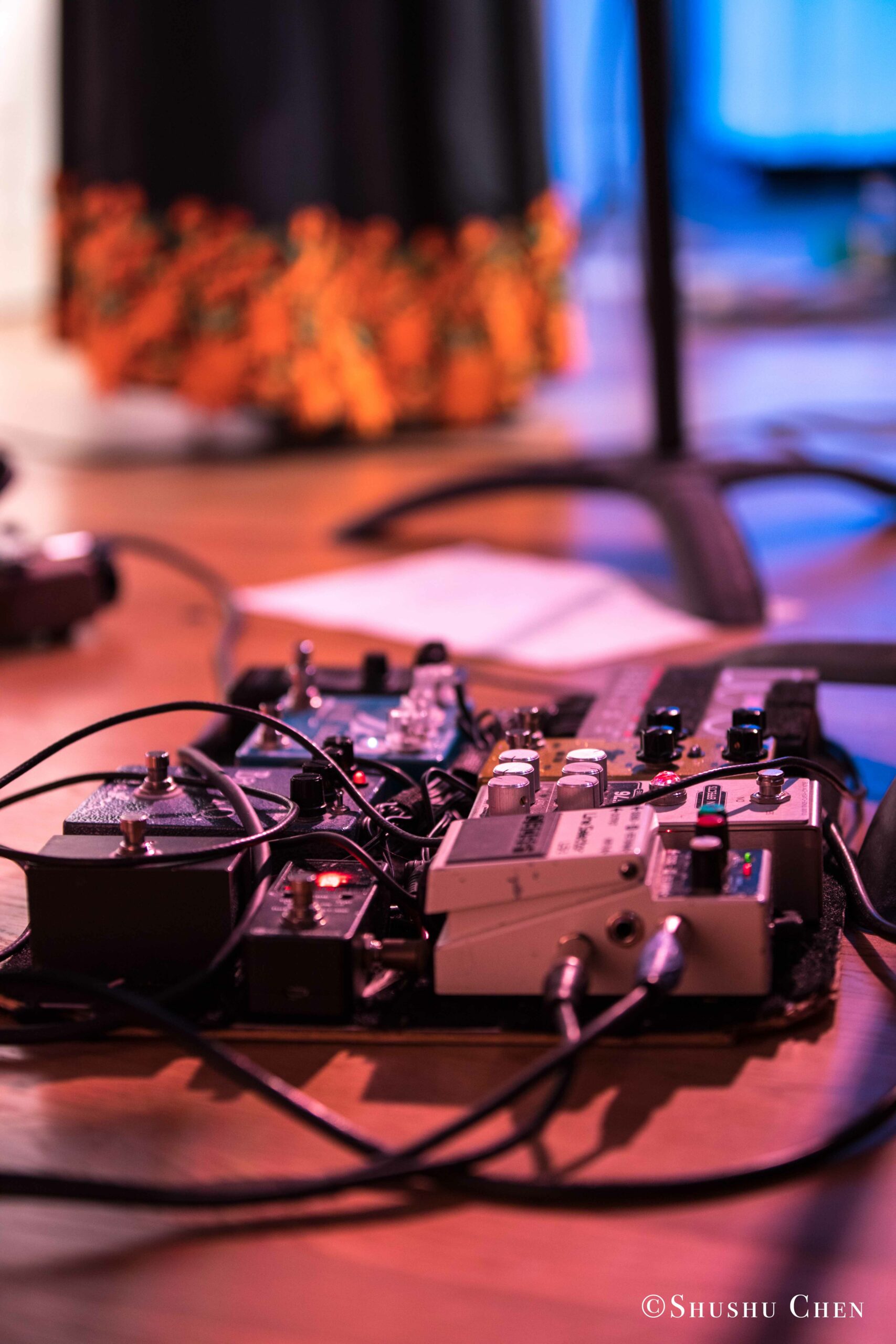 wire-connection-from-concert-quando-la-banda-passo-at-casa-italiana