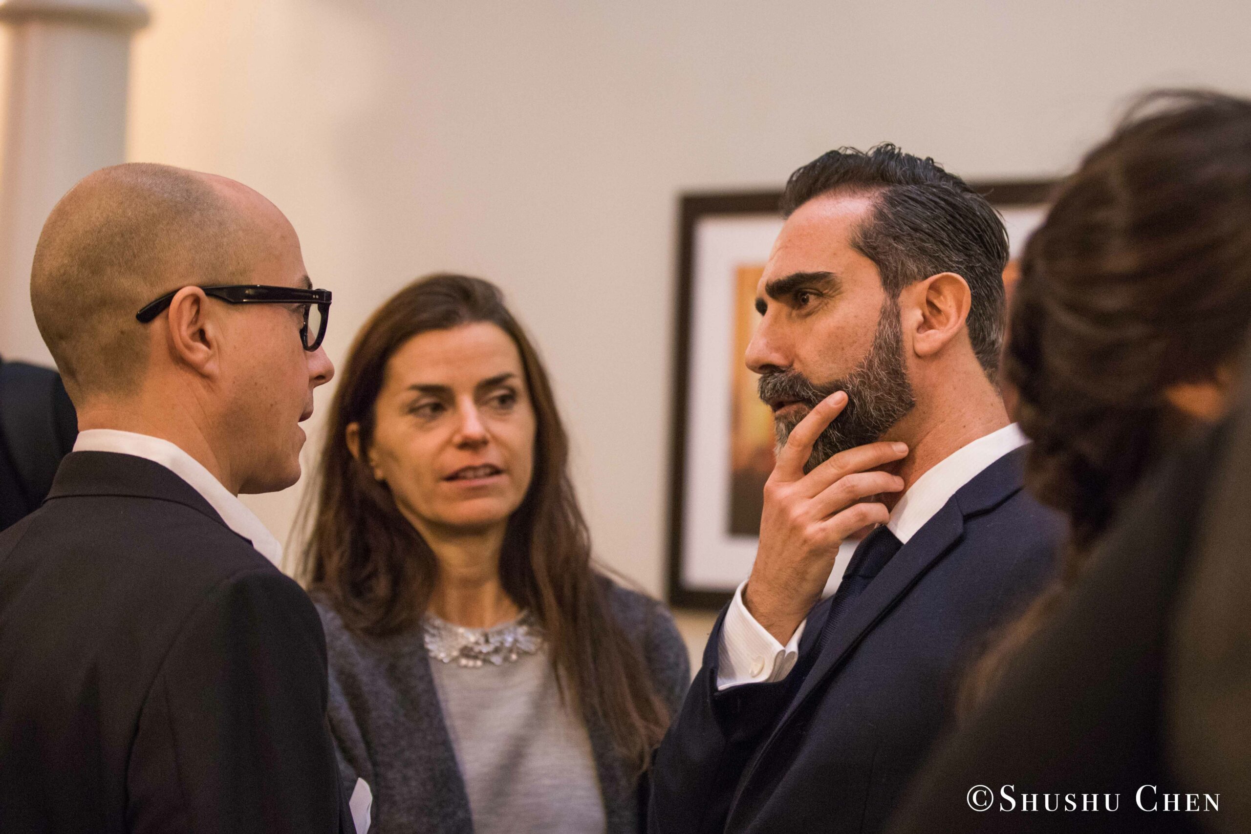 guests-interacting-from-concert-an-evening-with-piano-music-of-roberto-scarcella-perino-at-casa-italiana