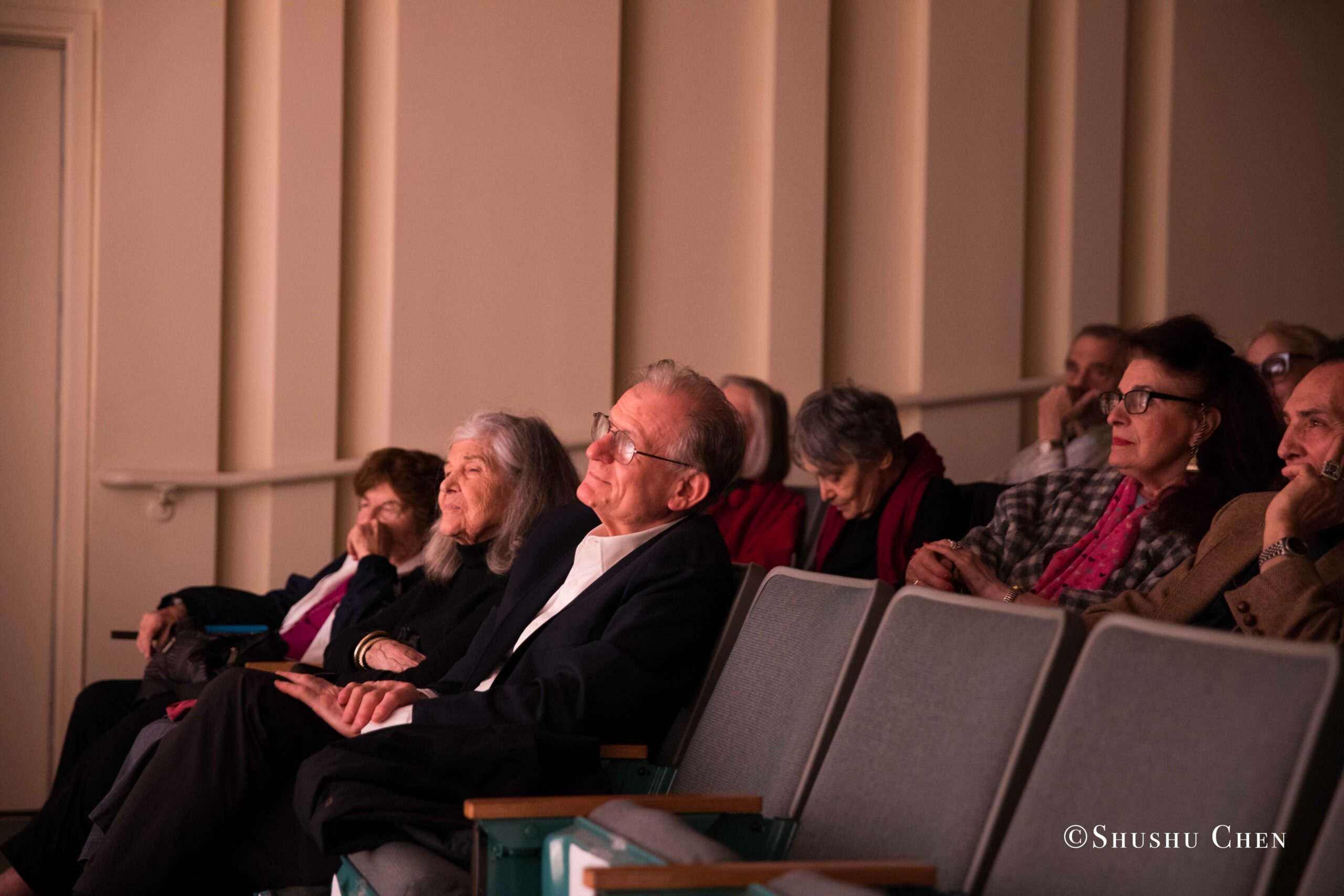 spectators-from-on-the-italian-stage-comedy-at-casa-italiana