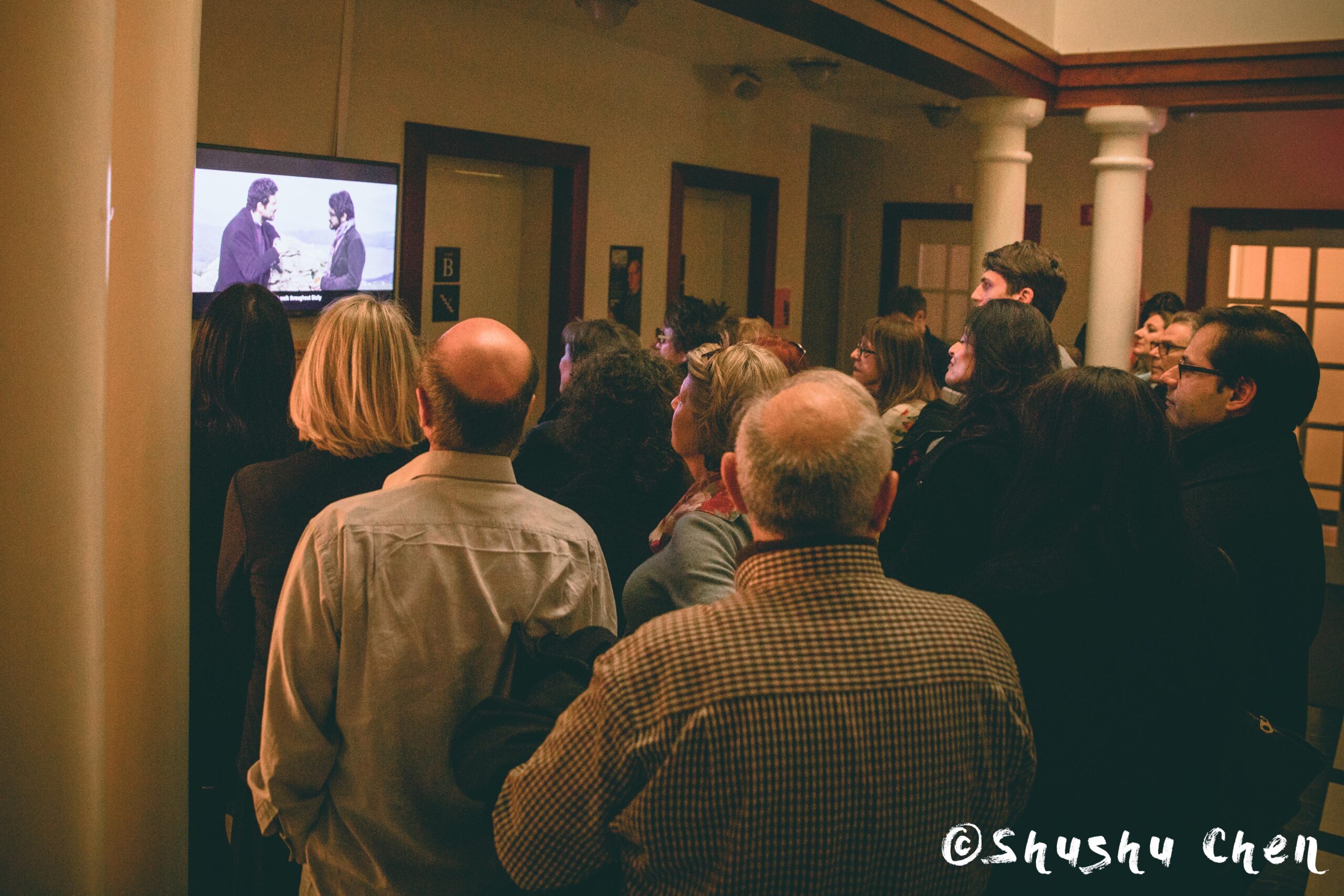 spectators-watching-film-from-us-premiere-screening-i-siciliani-at-casa-italiana