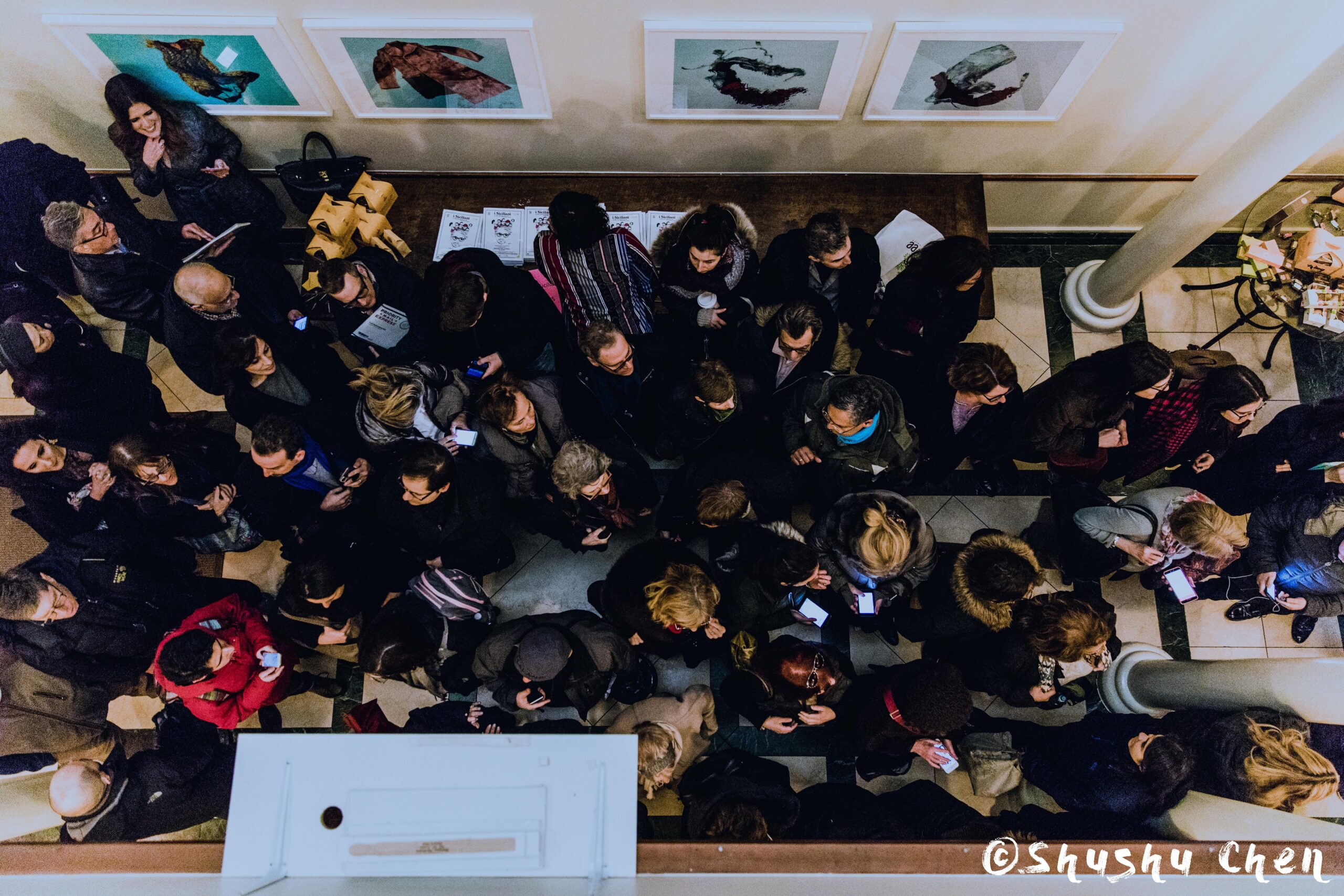guests-interacting-from-us-premiere-screening-i-siciliani-at-casa-italiana