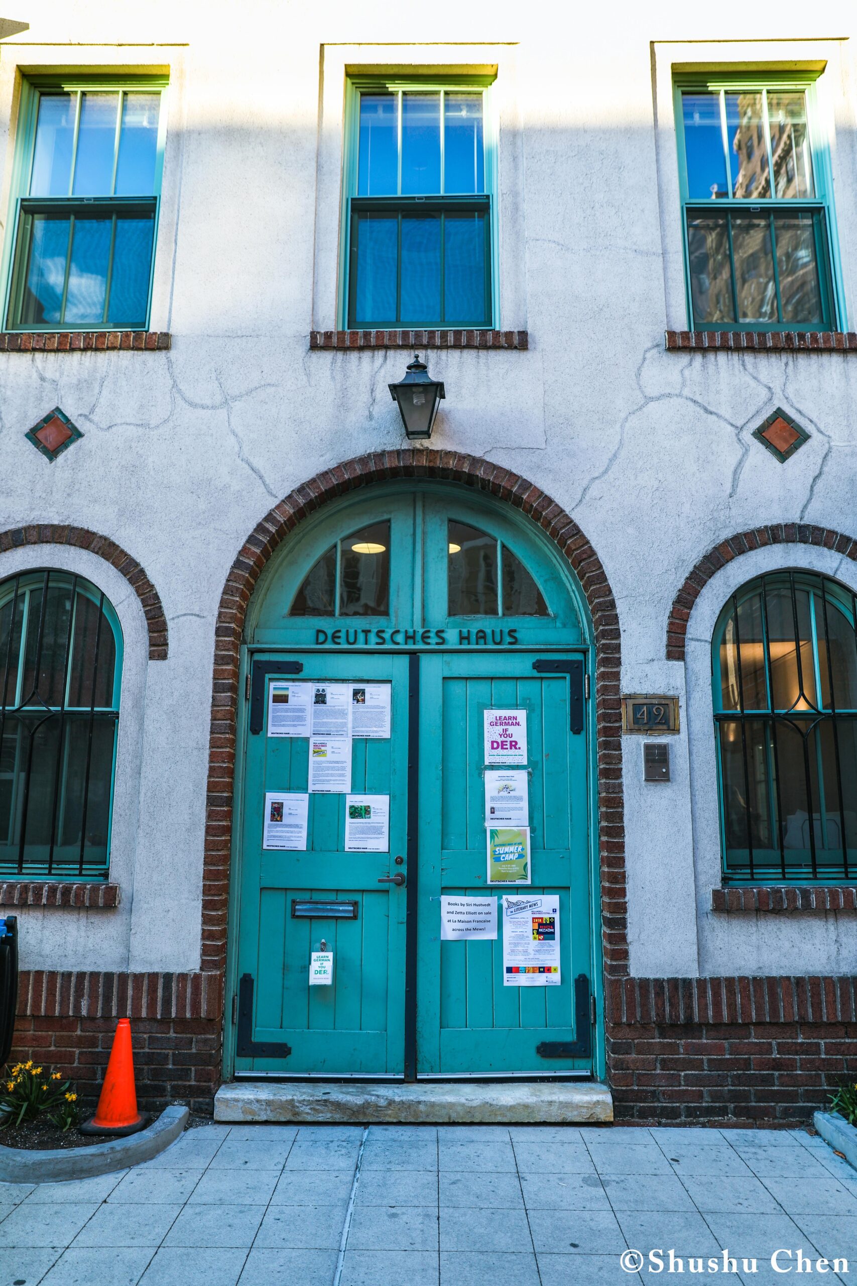 entrance-door-from-pen-world-voices-literary-mews-at-nyu