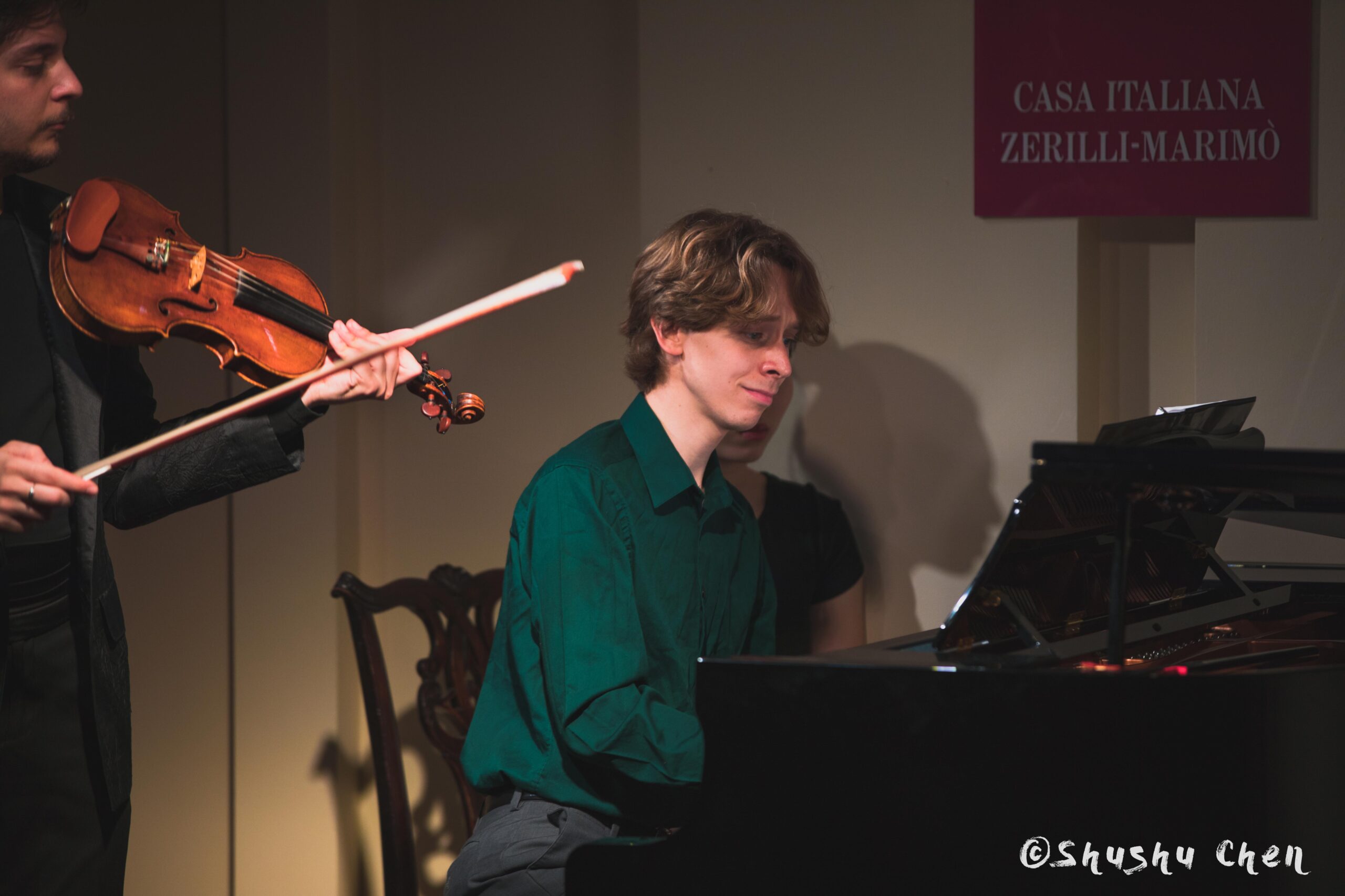 musician-performing-from-concert-andrea-obiso-violin-recital-at-casa-italiana