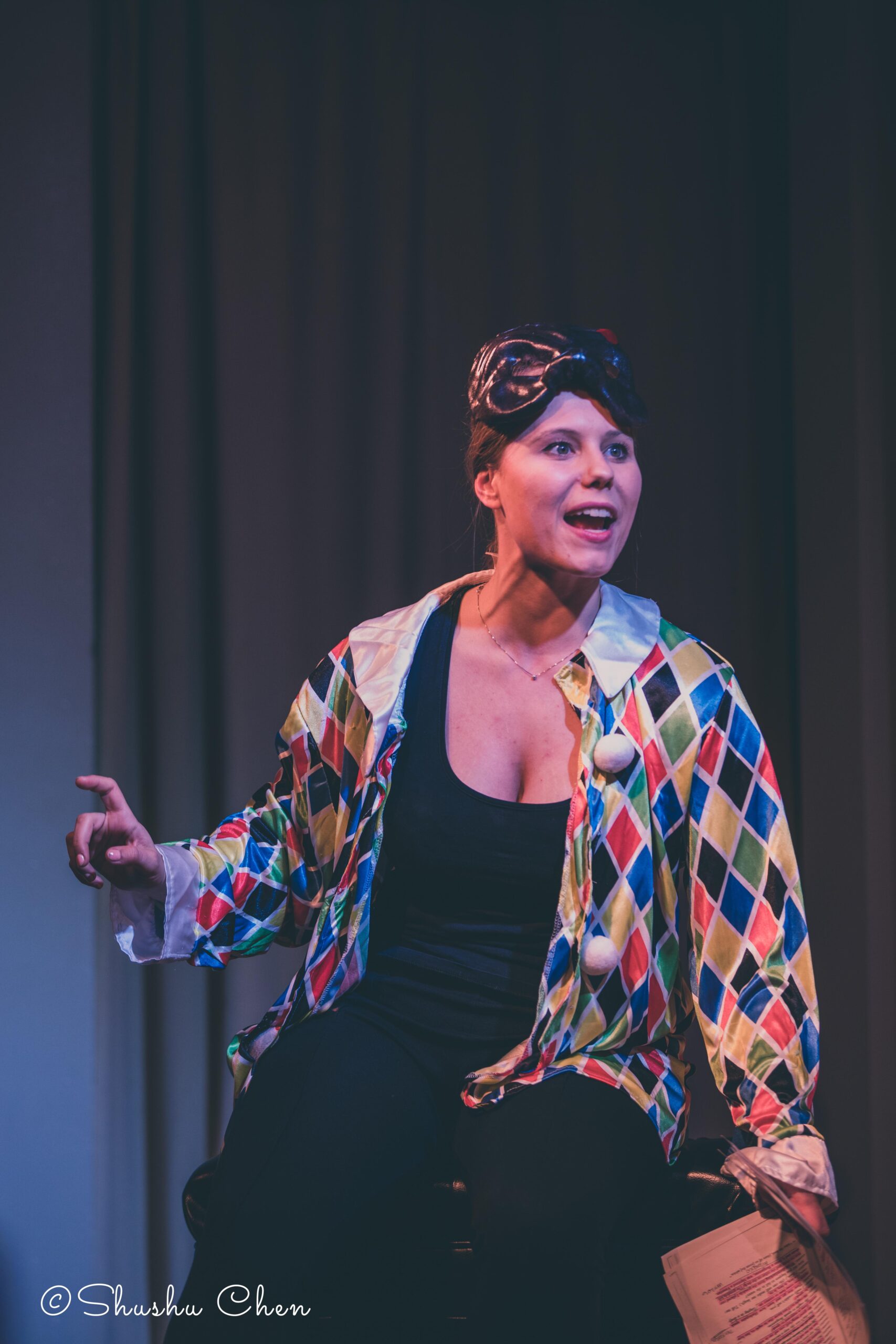 artist-performing-from-on-the-italian-stage-the-commedia-dellarte-and-goldoni-at-casa-italiana