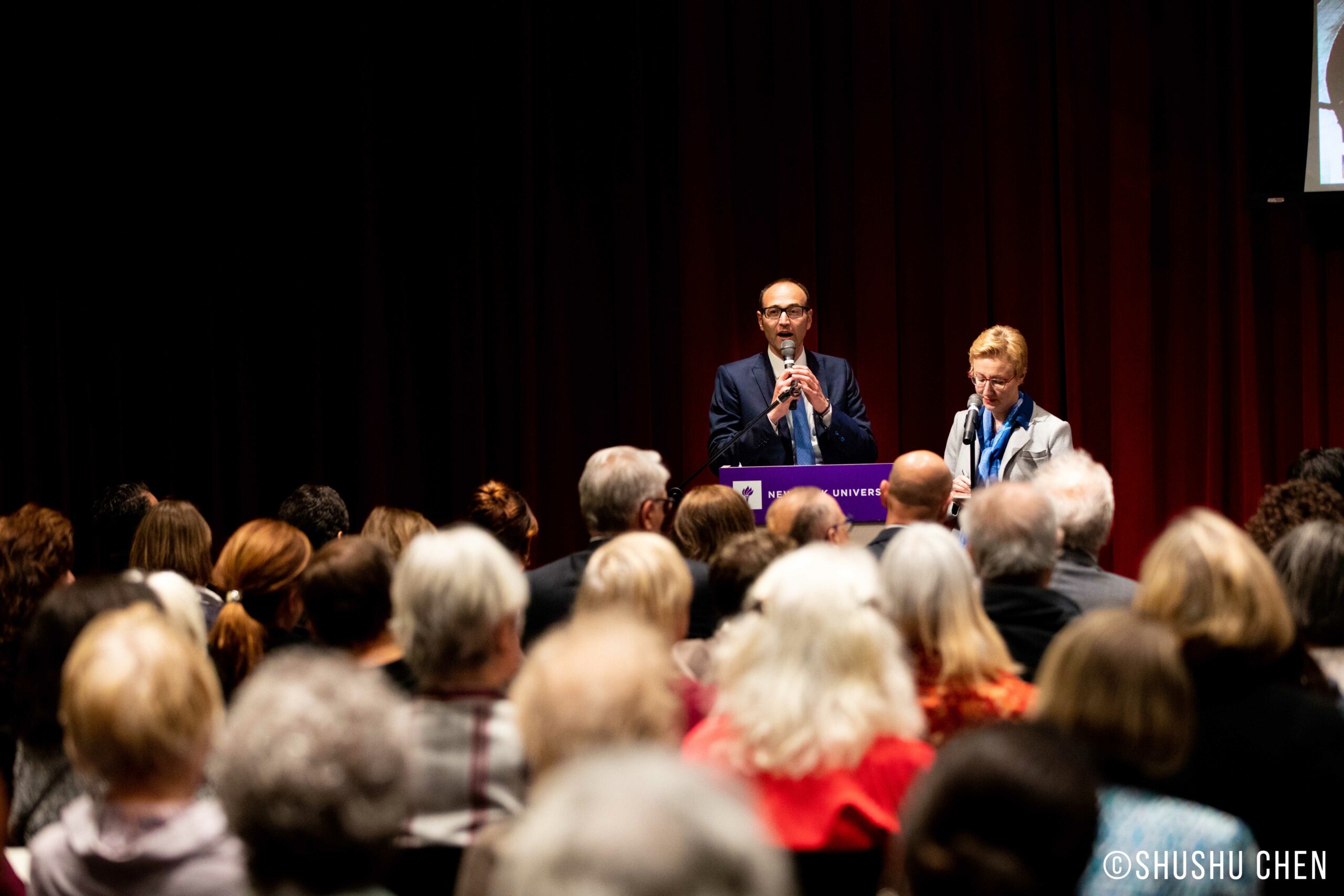 speaker-talking-from-veneto-the-land-of-venice-at-nyu