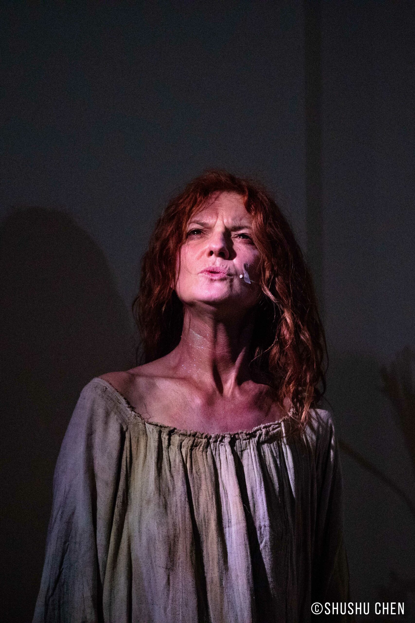 artist-performing-from-in-scena-italian-theater-festival-ny-stria-at-casa-italiana
