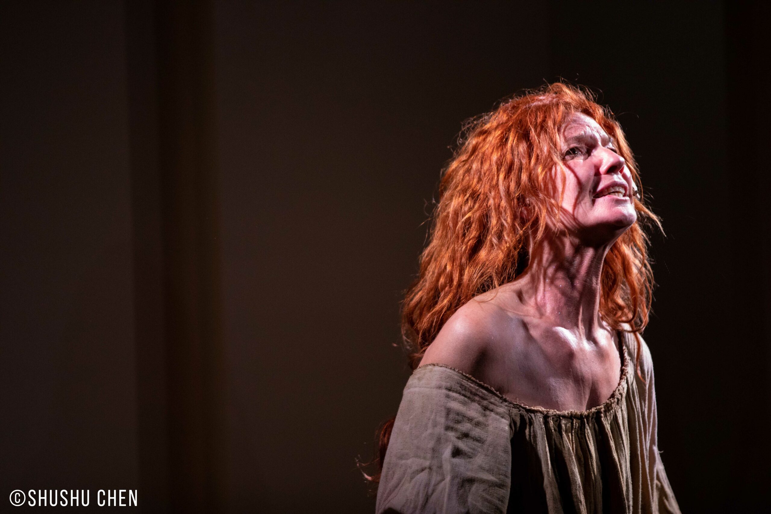 artist-performing-from-in-scena-italian-theater-festival-ny-stria-at-casa-italiana
