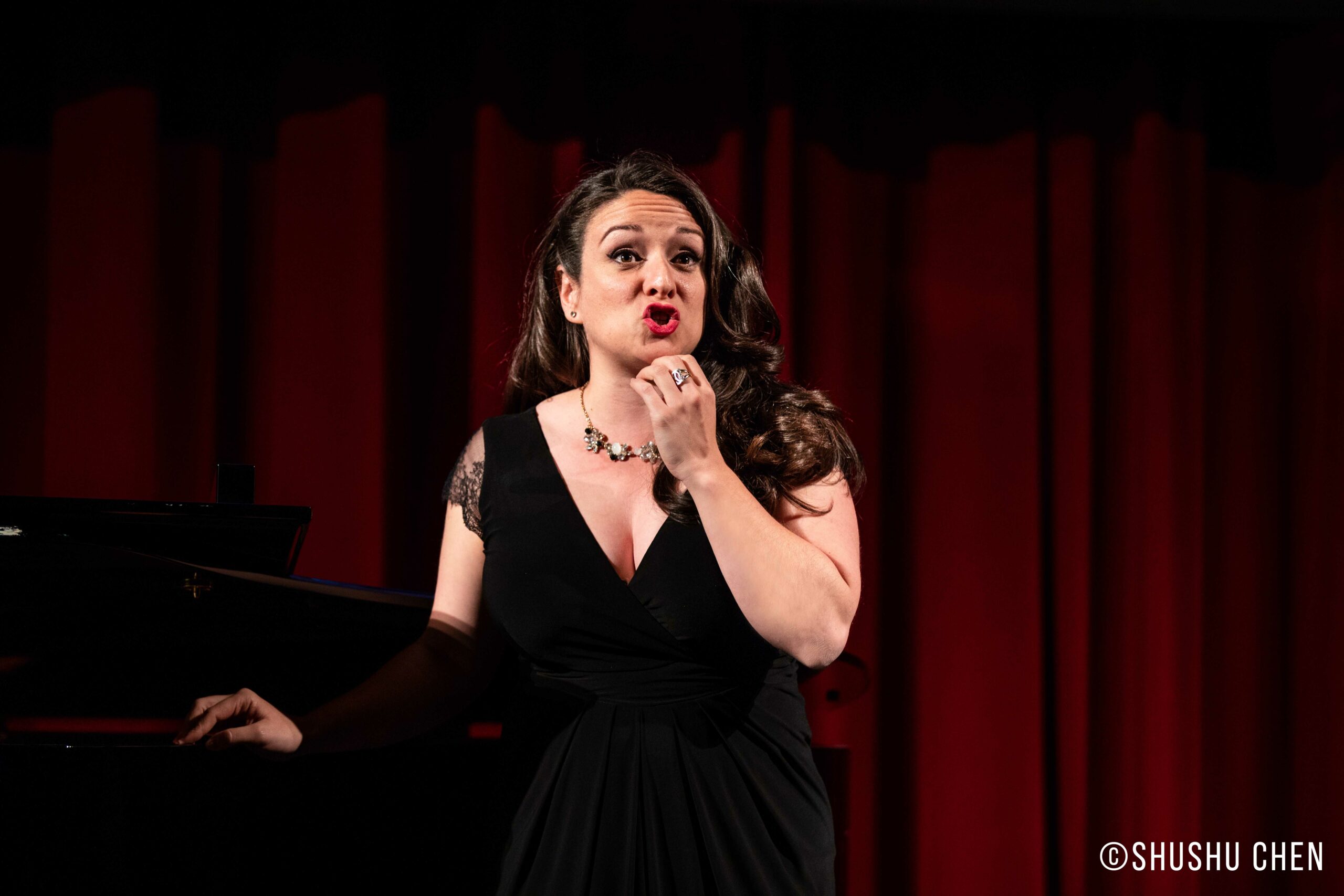 artist-performing-from-veneto-the-land-of-venice-at-nyu