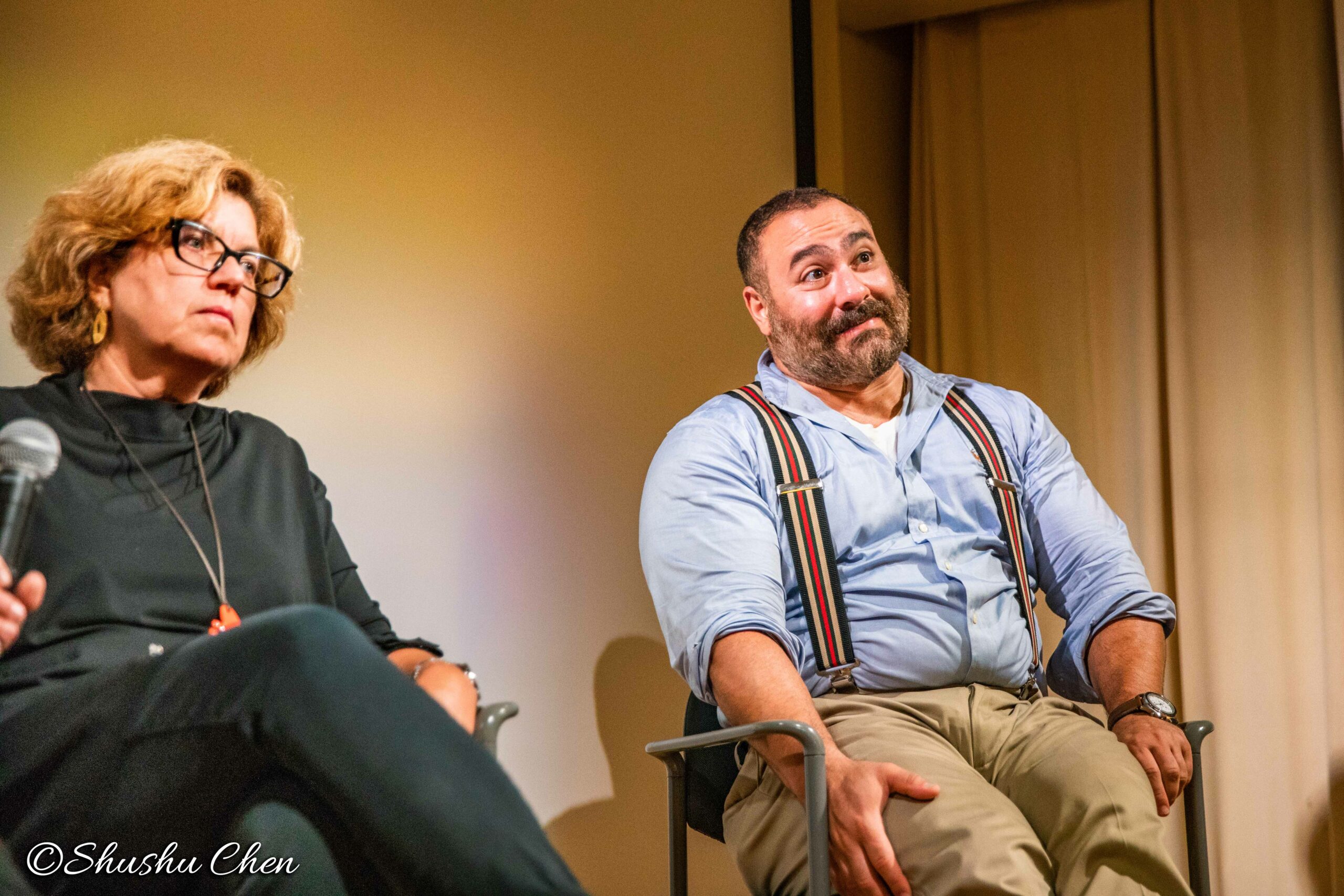 speaker-talking-from-neorealism-and-photography-at-casa-italiana