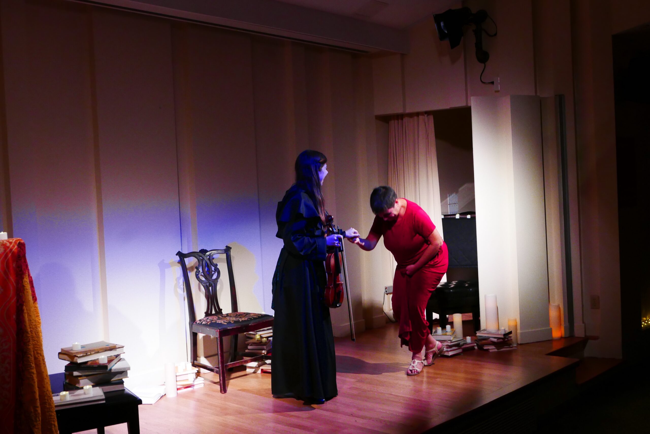 artist-performing-from-spettacolo-su-elena-cornaro-piscopia-at-casa-italiana