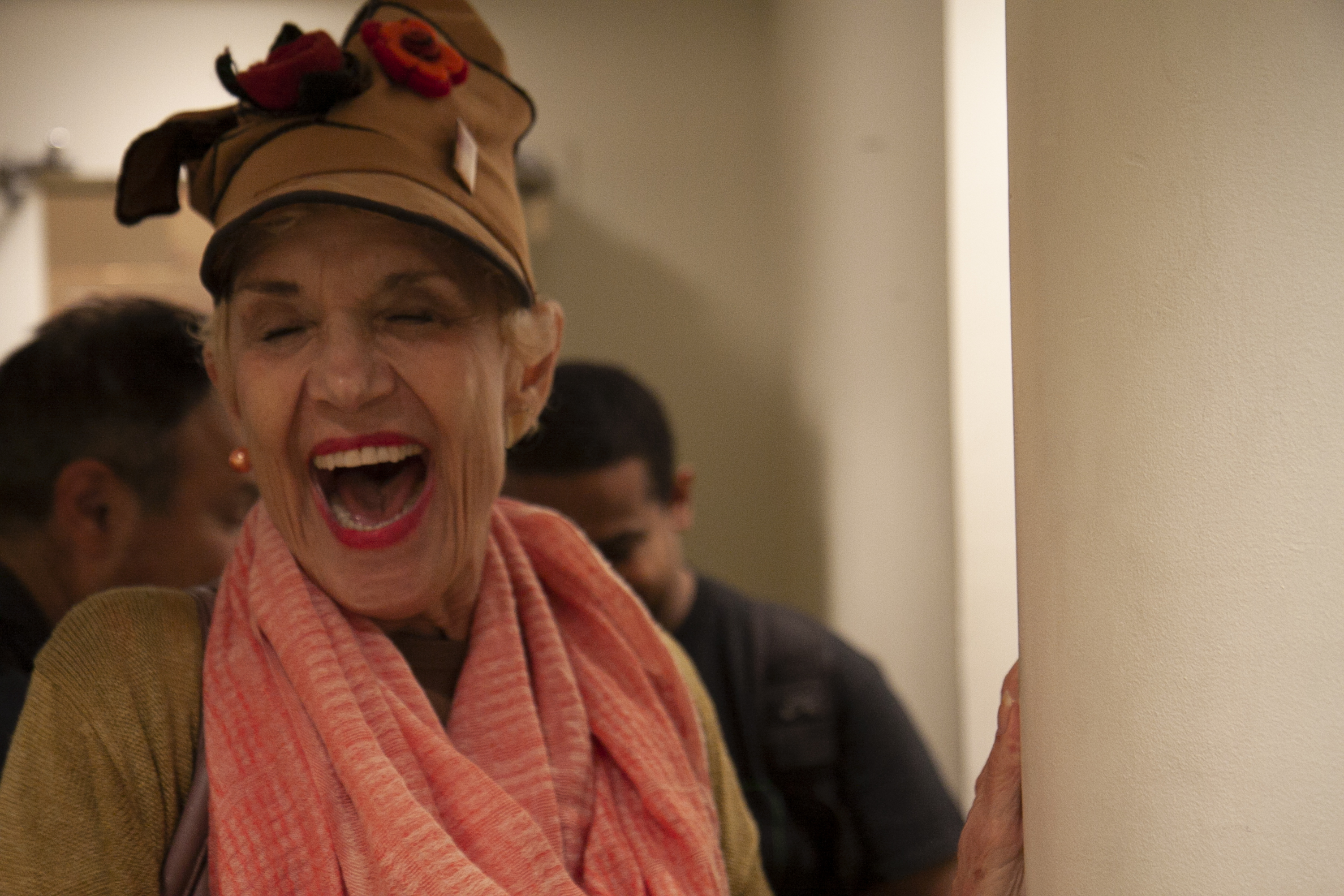 lady-smiling-from-versetto-libero-italian-artists-meet-nyc-poets-at-casa-italiana