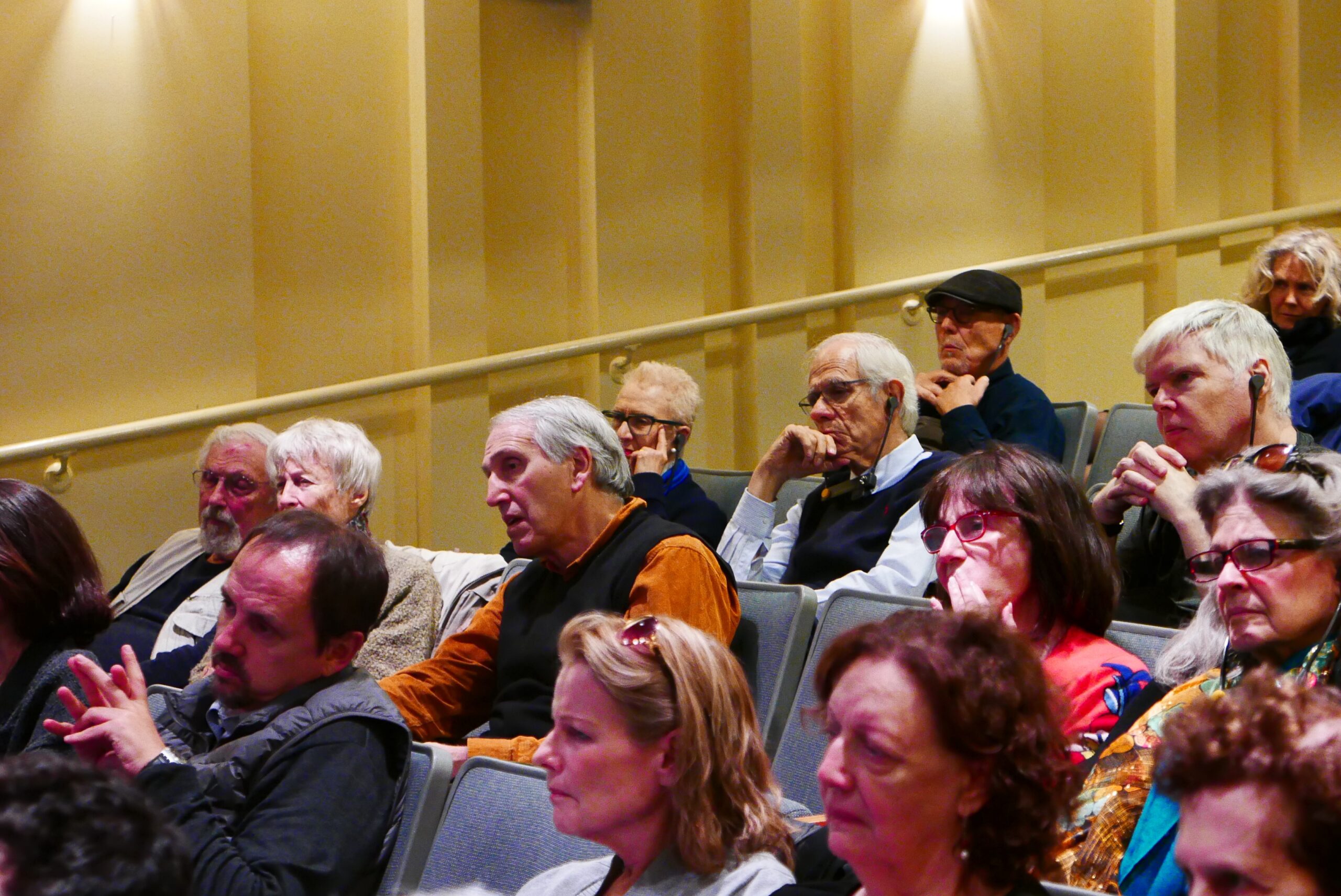 spectators-from-when-the-american-press-flirted-with-fascism-at-casa-italiana
