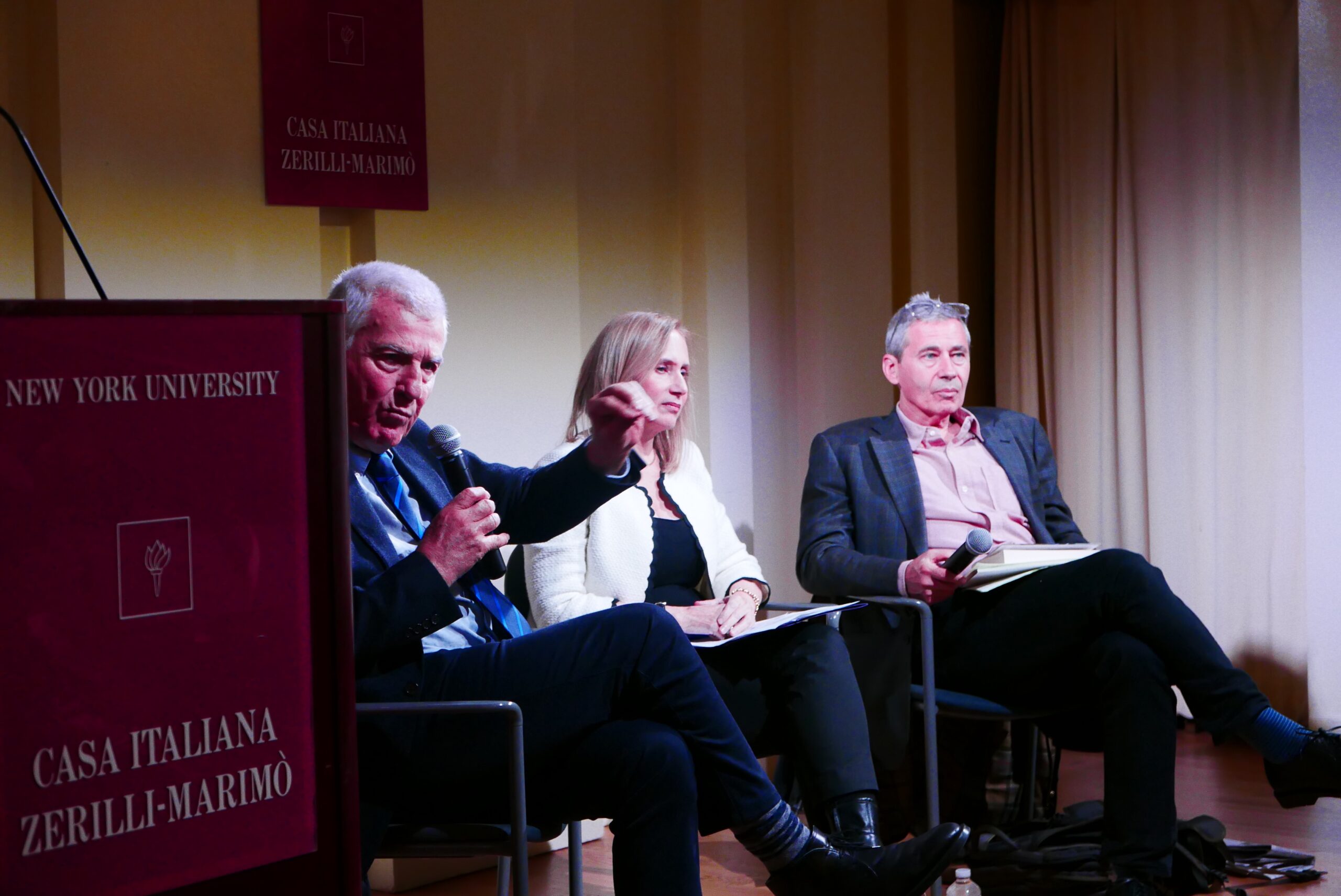 speaker-talking-from-when-the-american-press-flirted-with-fascism-at-casa-italiana