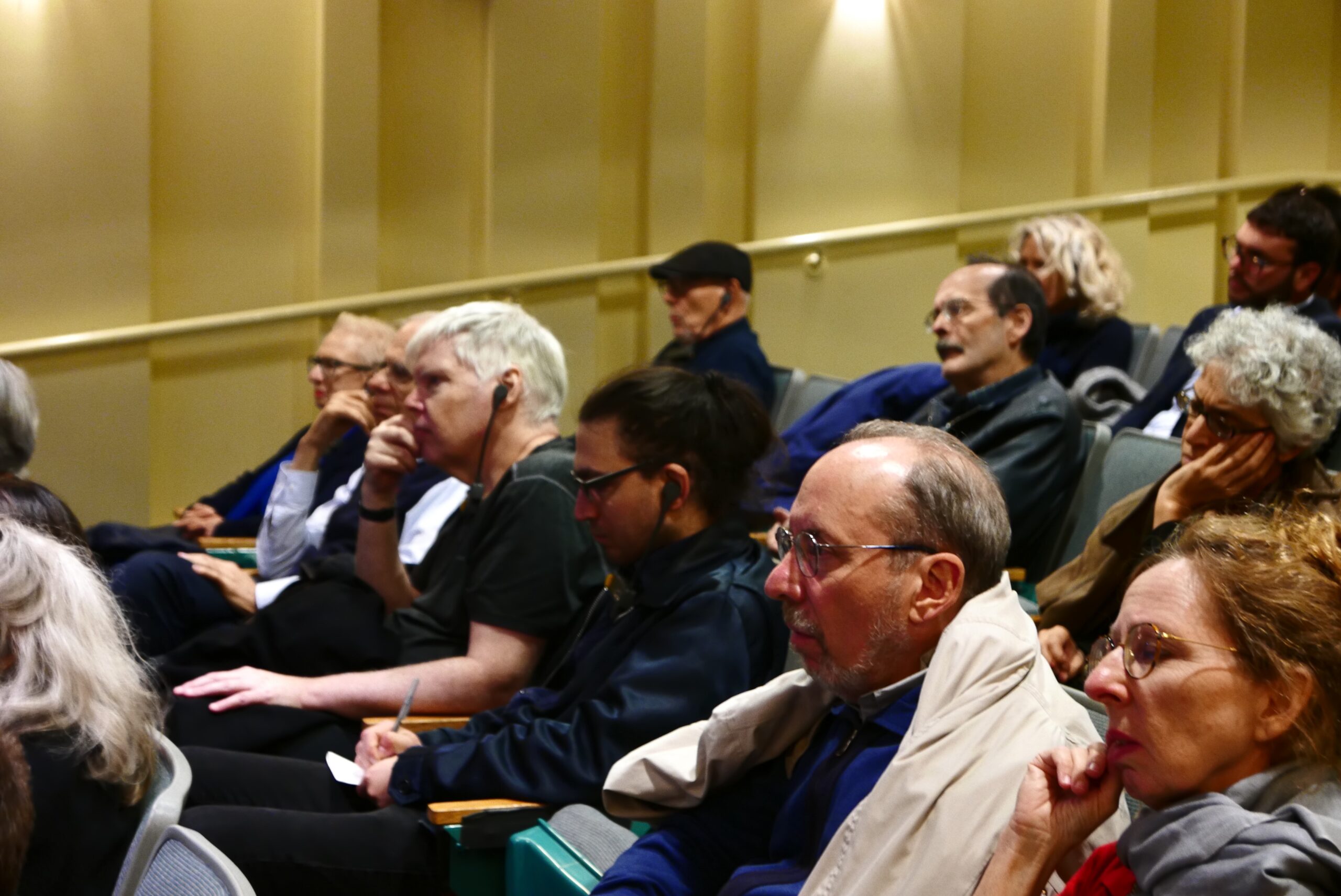 spectators-from-when-the-american-press-flirted-with-fascism-at-casa-italiana