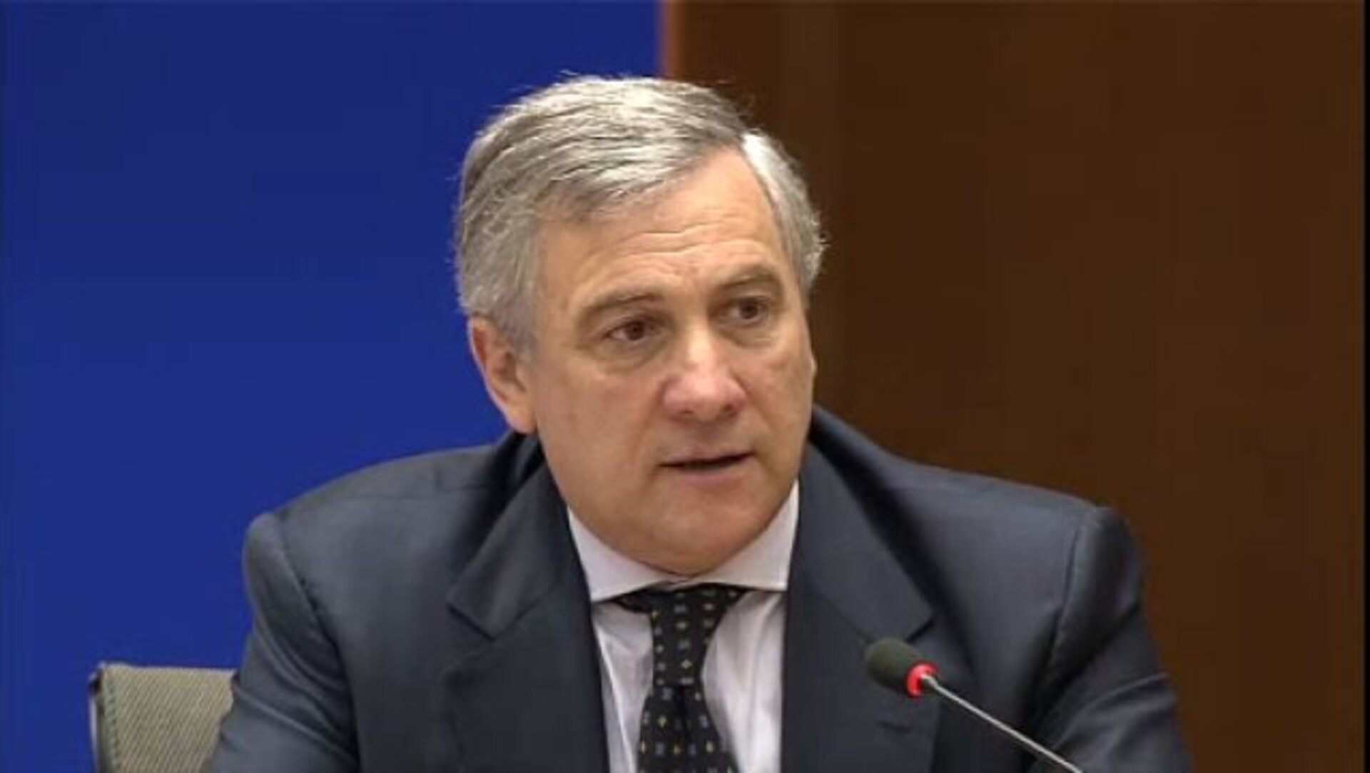 photo of Hon. Antonio Tajani